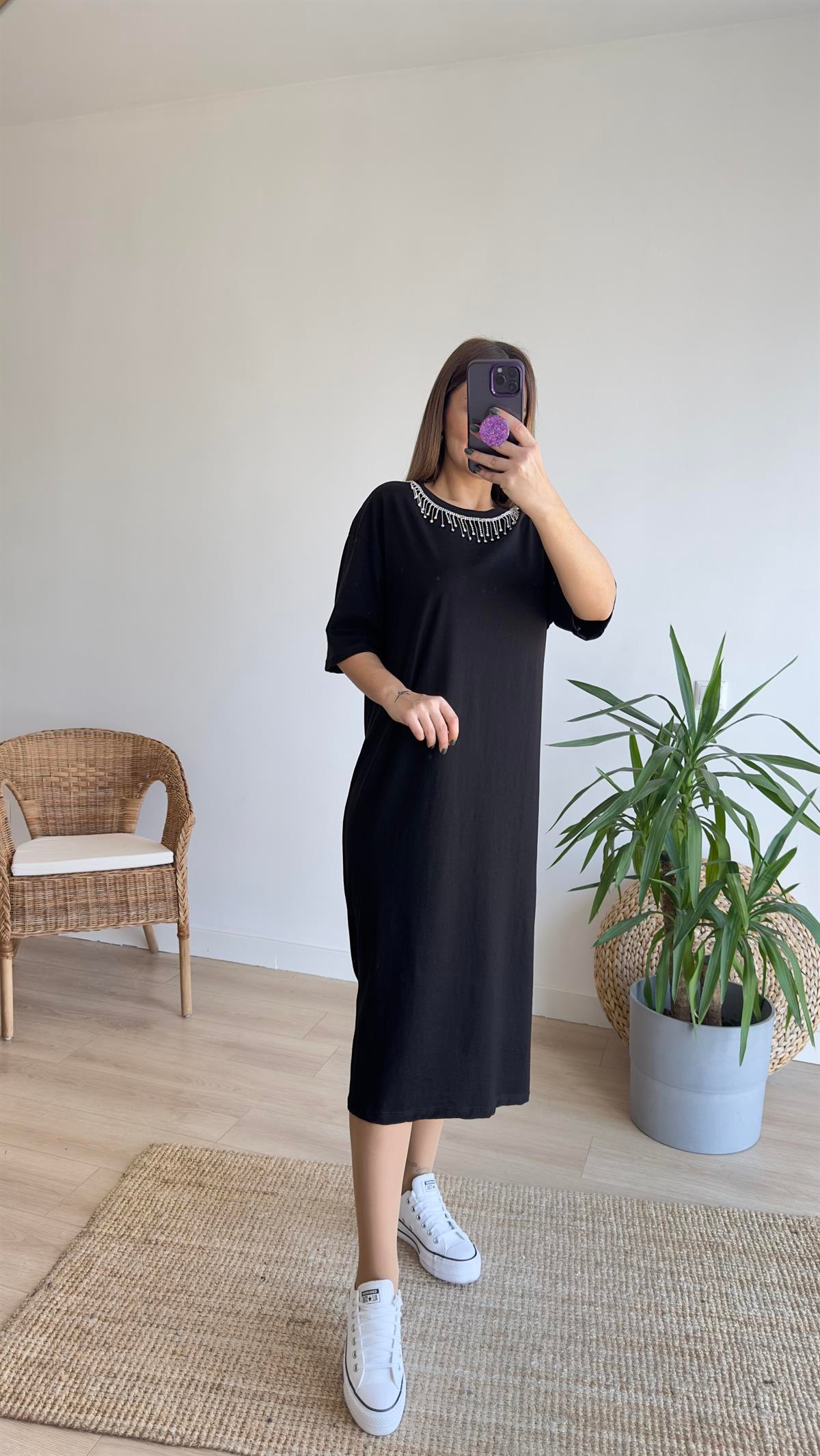 Yakası Taşlı Basic Elbise 