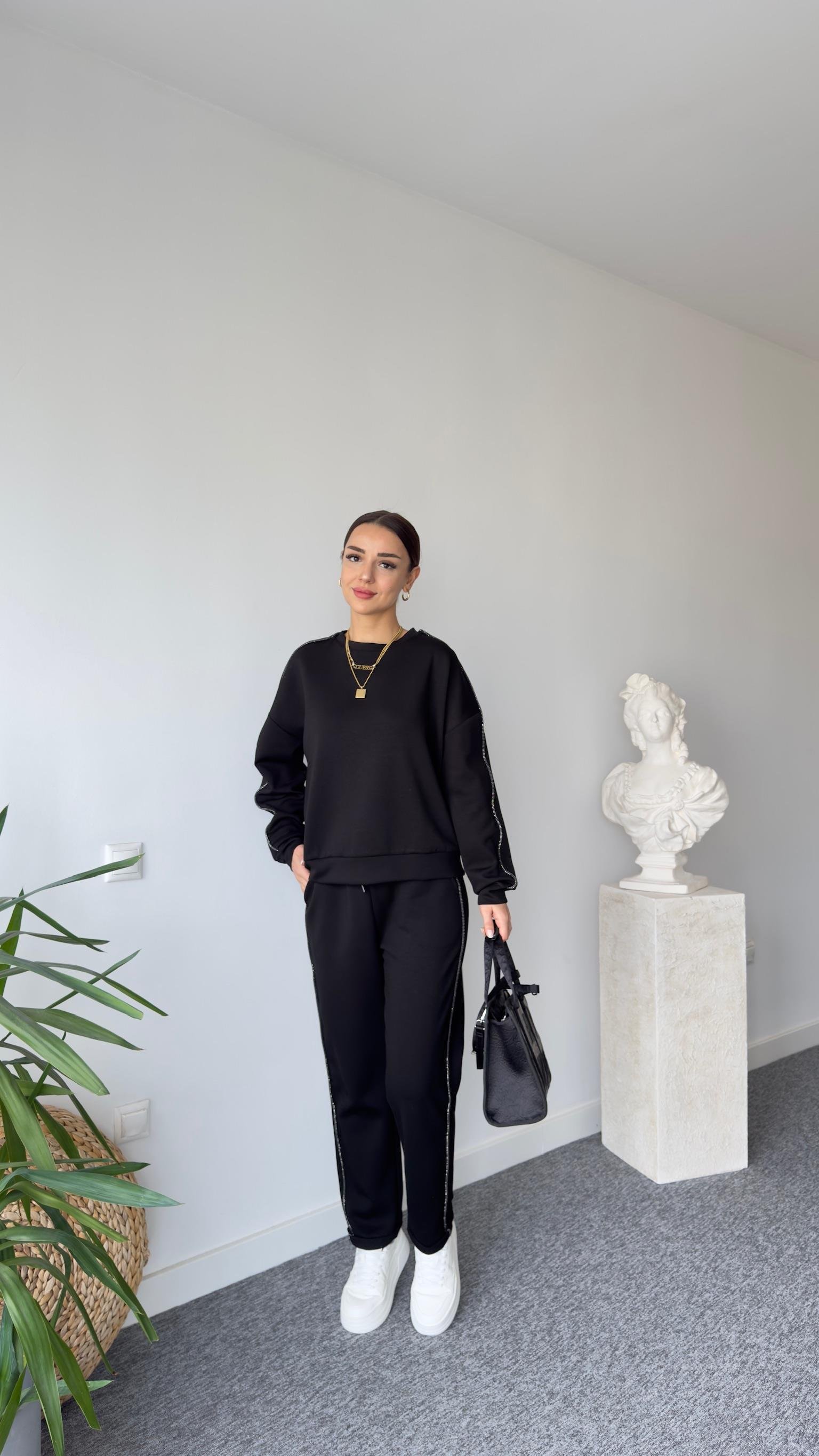 Taş Şerit Detaylı Siyah Modal Takım