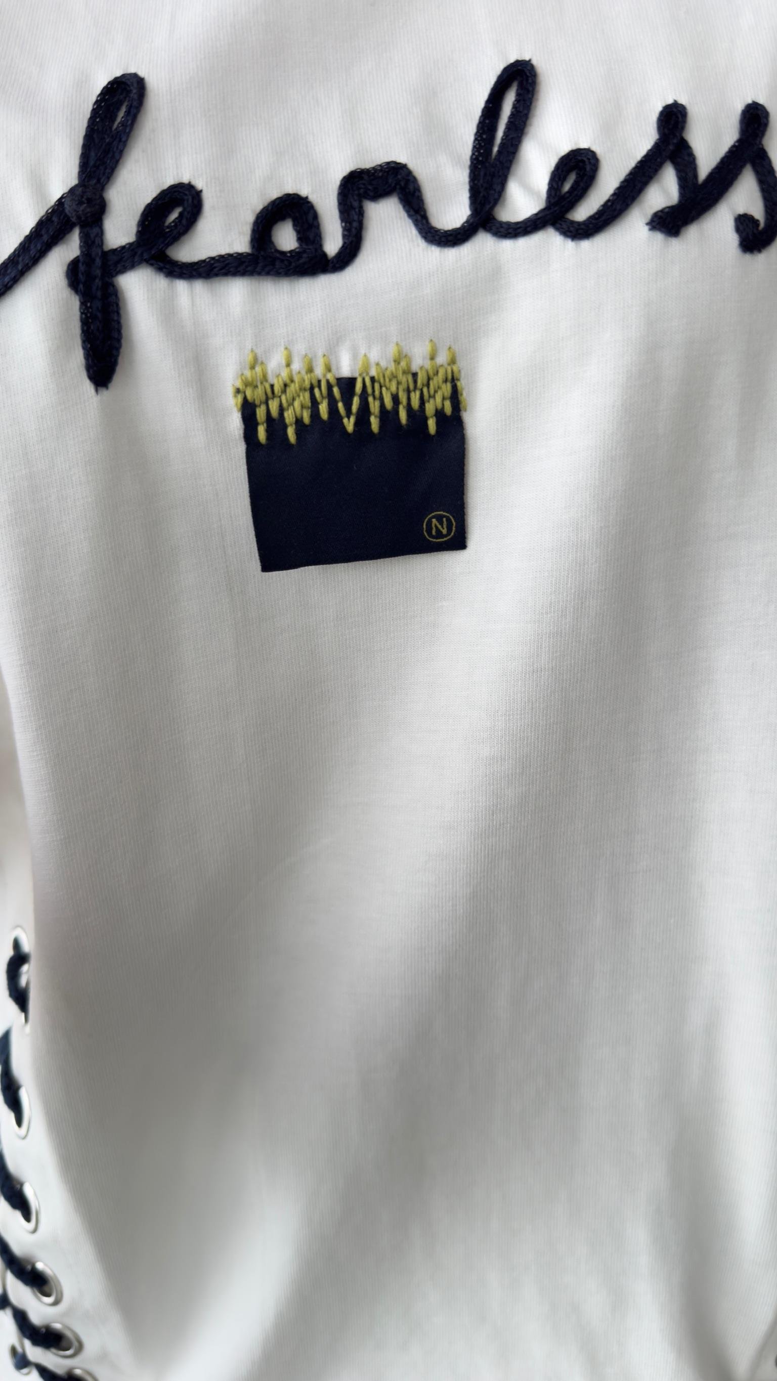 Bağcık Detaylı Tasarım Beyaz Tshirt