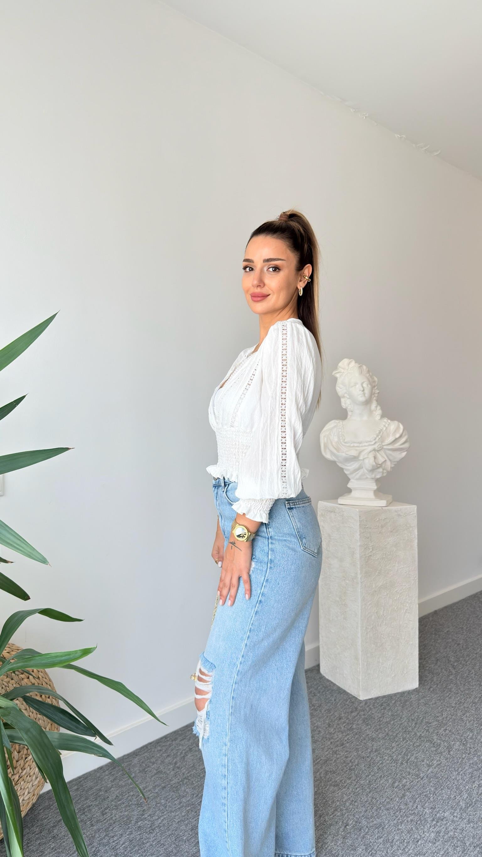 Sier Dantel Detaylı Gipeli Bluz