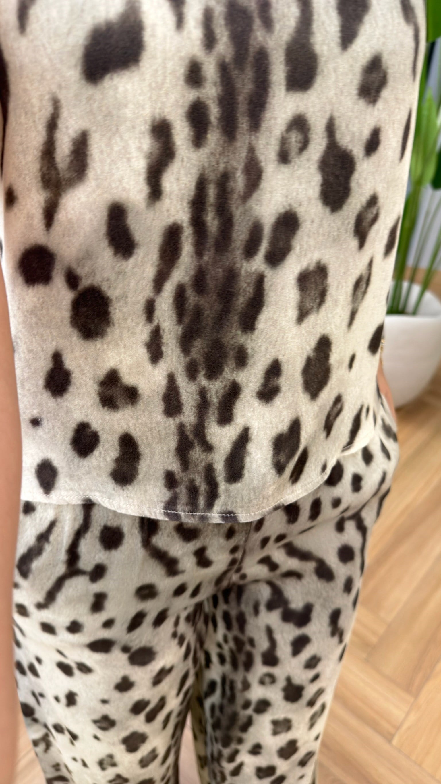 Bej Leopar Desenli Saten Bluz Pantolon Takım