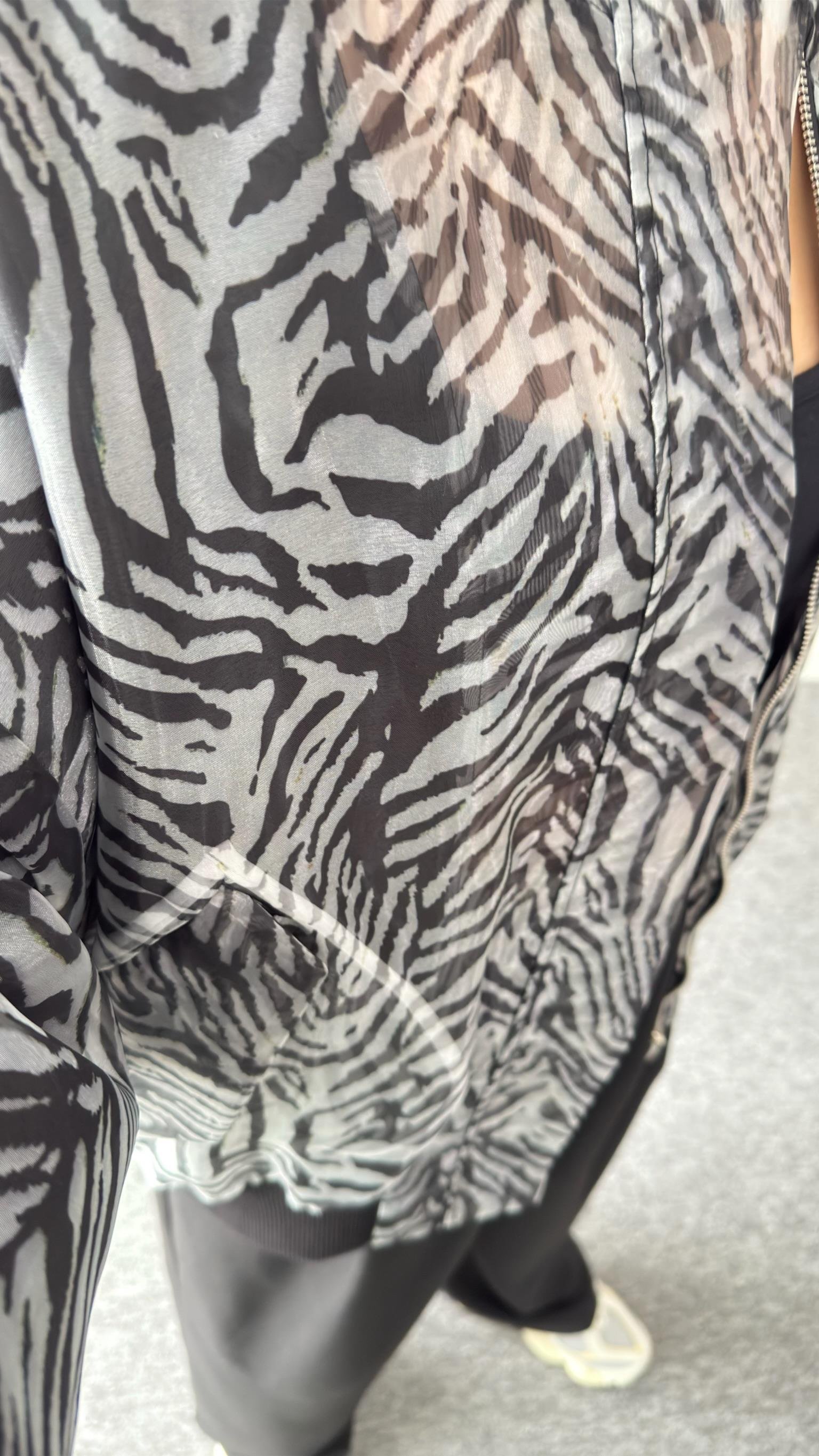 Zebra Secret Cep Şeritli Siyah Organze Ceket