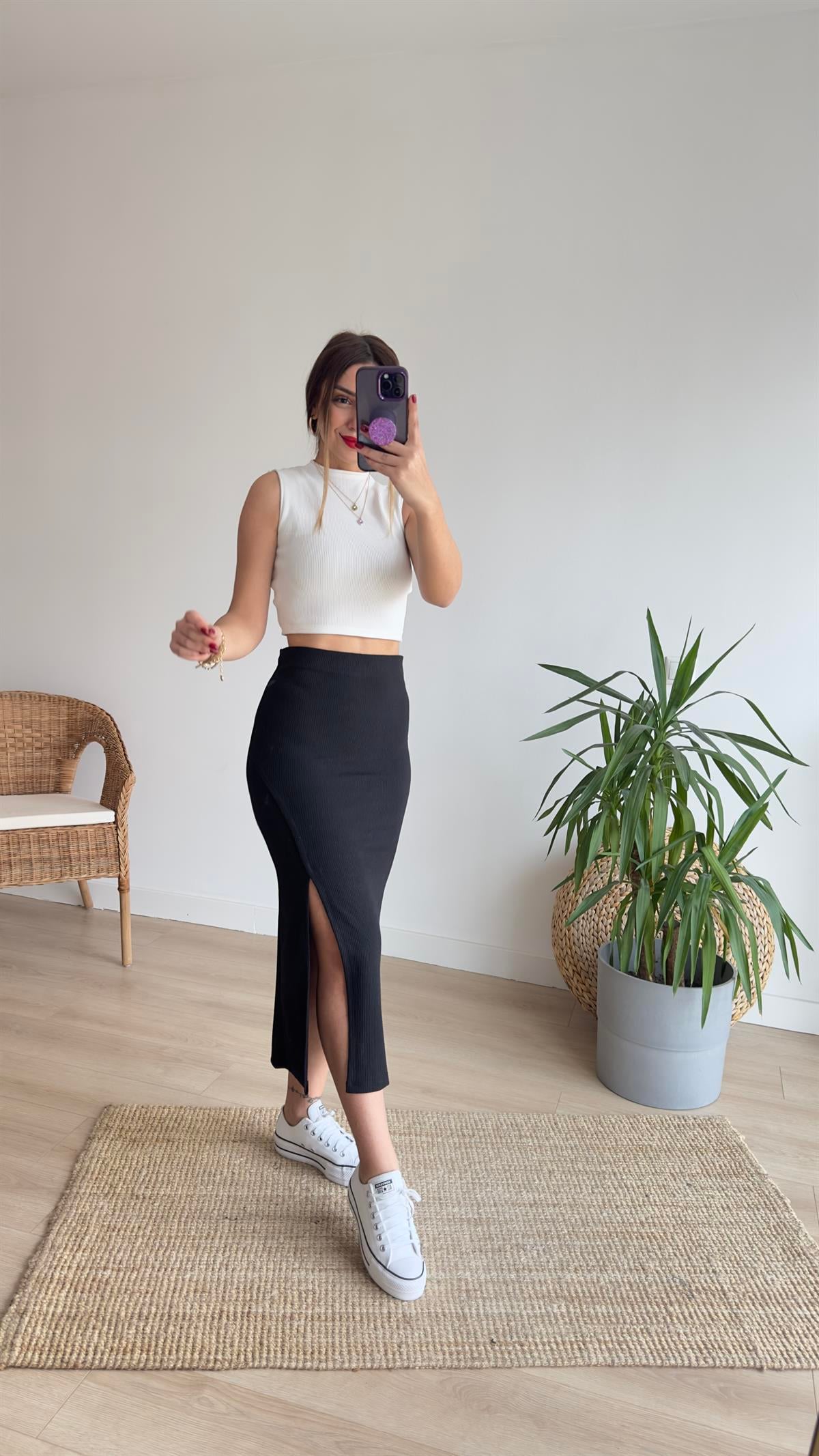Yırtmaçlı Siyah Midi Etek