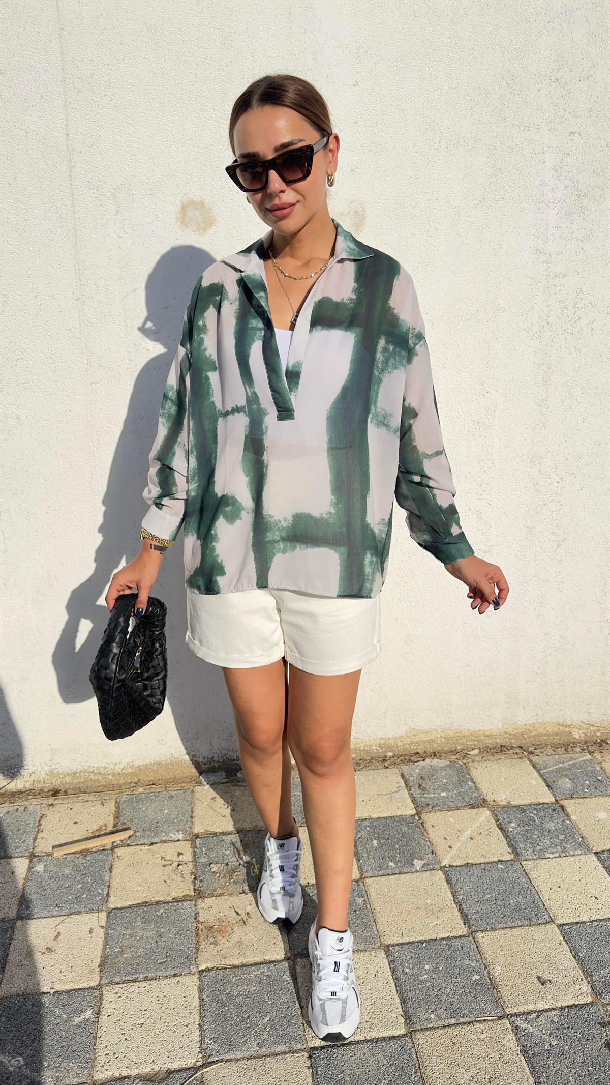 Massi Model Yeşil Batik Desenli Gömlek