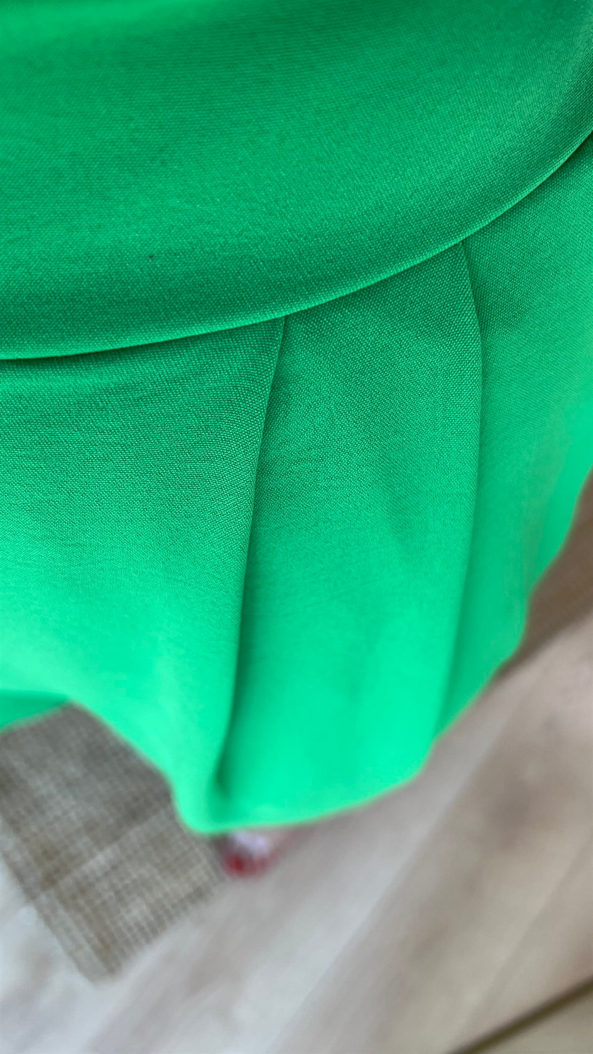 Beli Lastikli Pileli Yeşil Pantolon