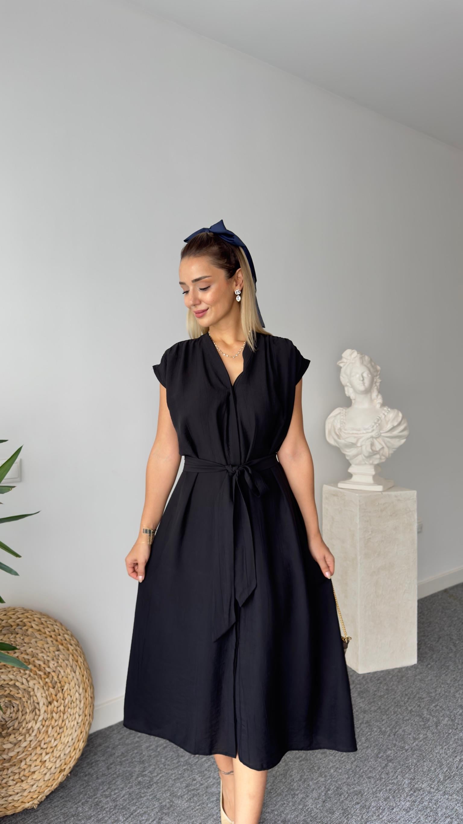 Ninda Orj Marka Kuşaklı Siyah Elbise 