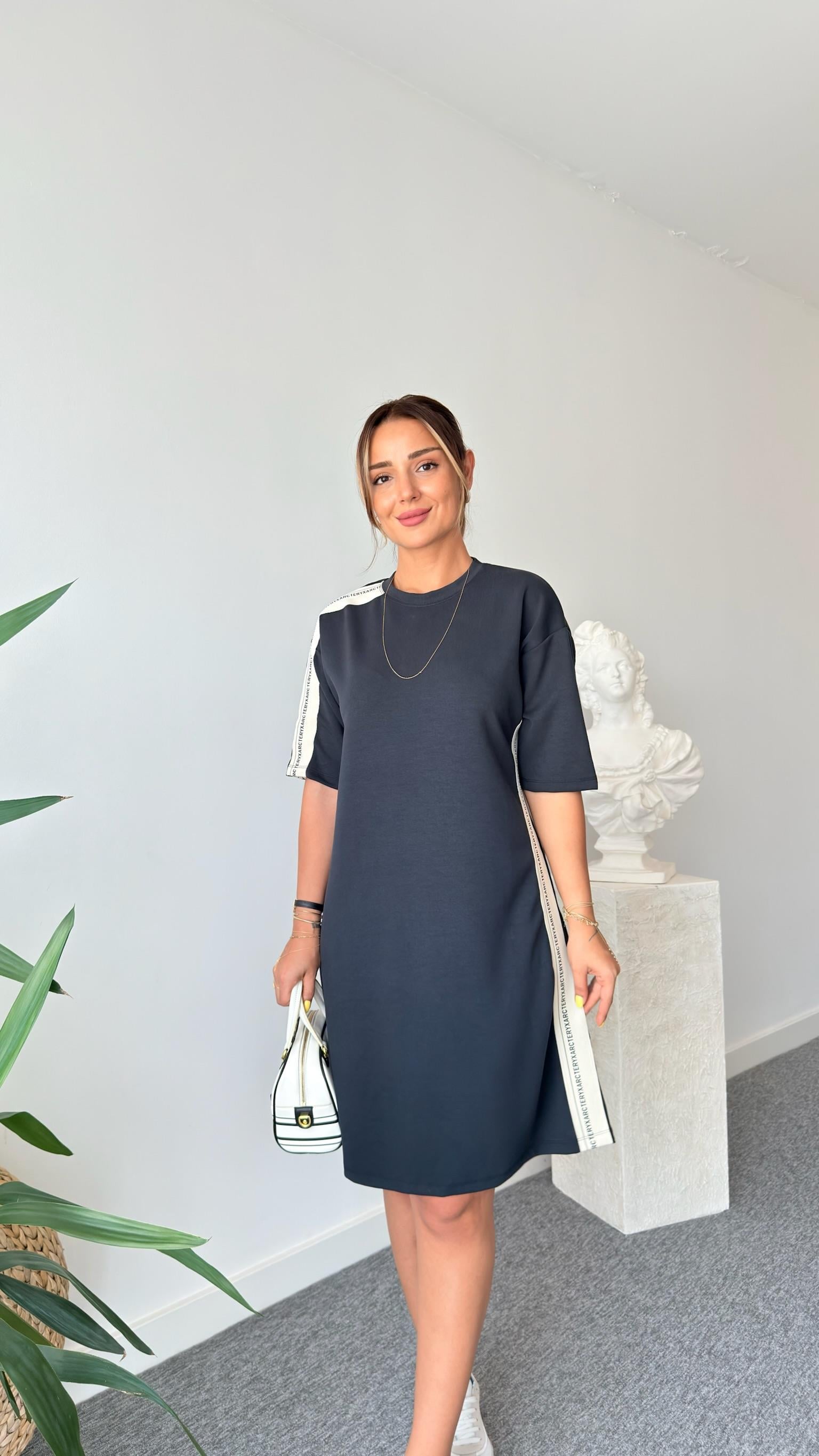 Bisiklet Yaka Şerit Detay Modal Elbise 