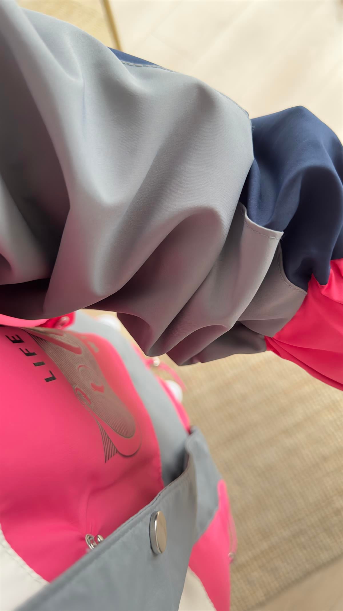 Pembe Renk Geçişli Yağmurluk