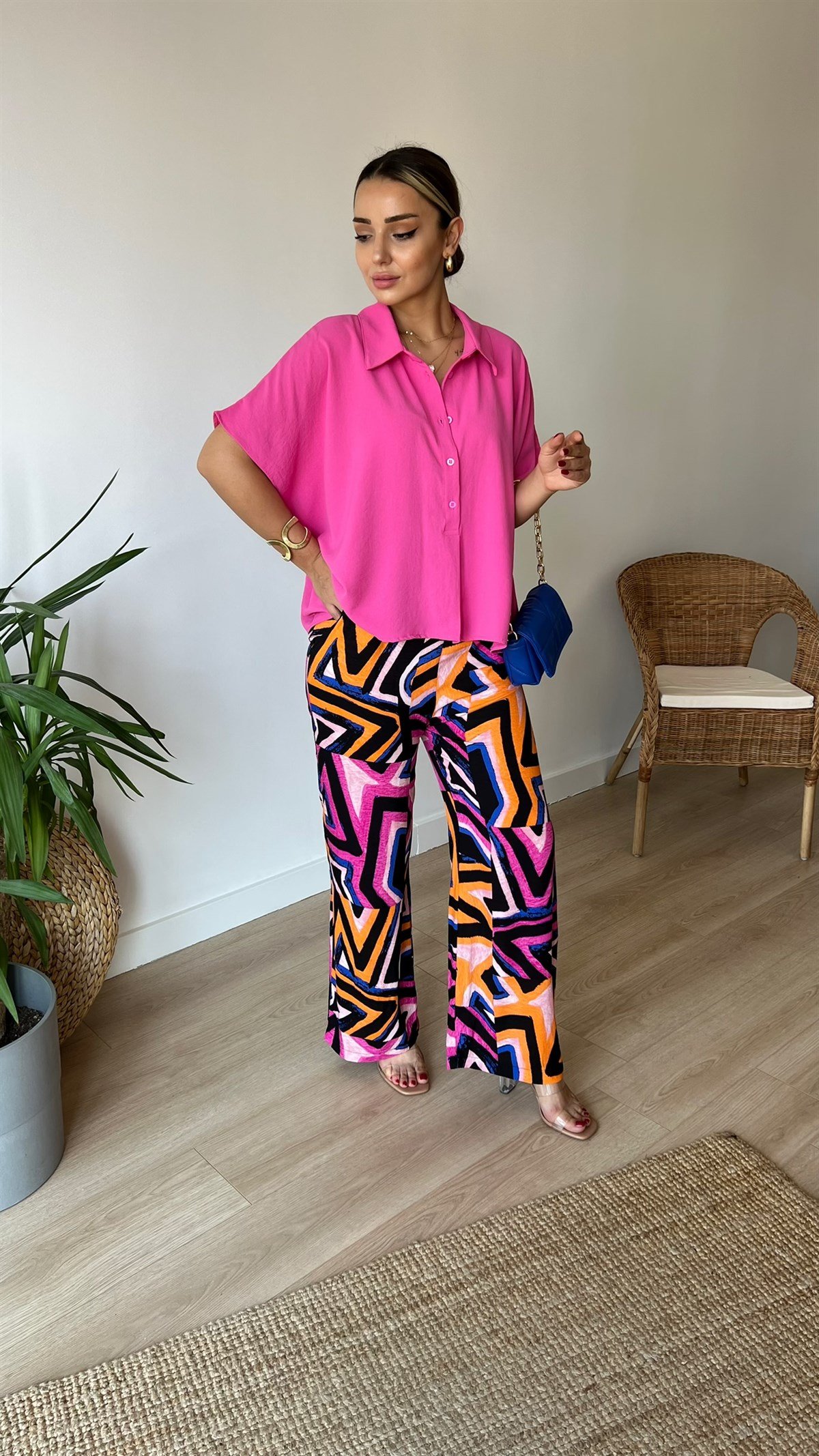 İpekyol Model Dökümlü Pembe Gömlek