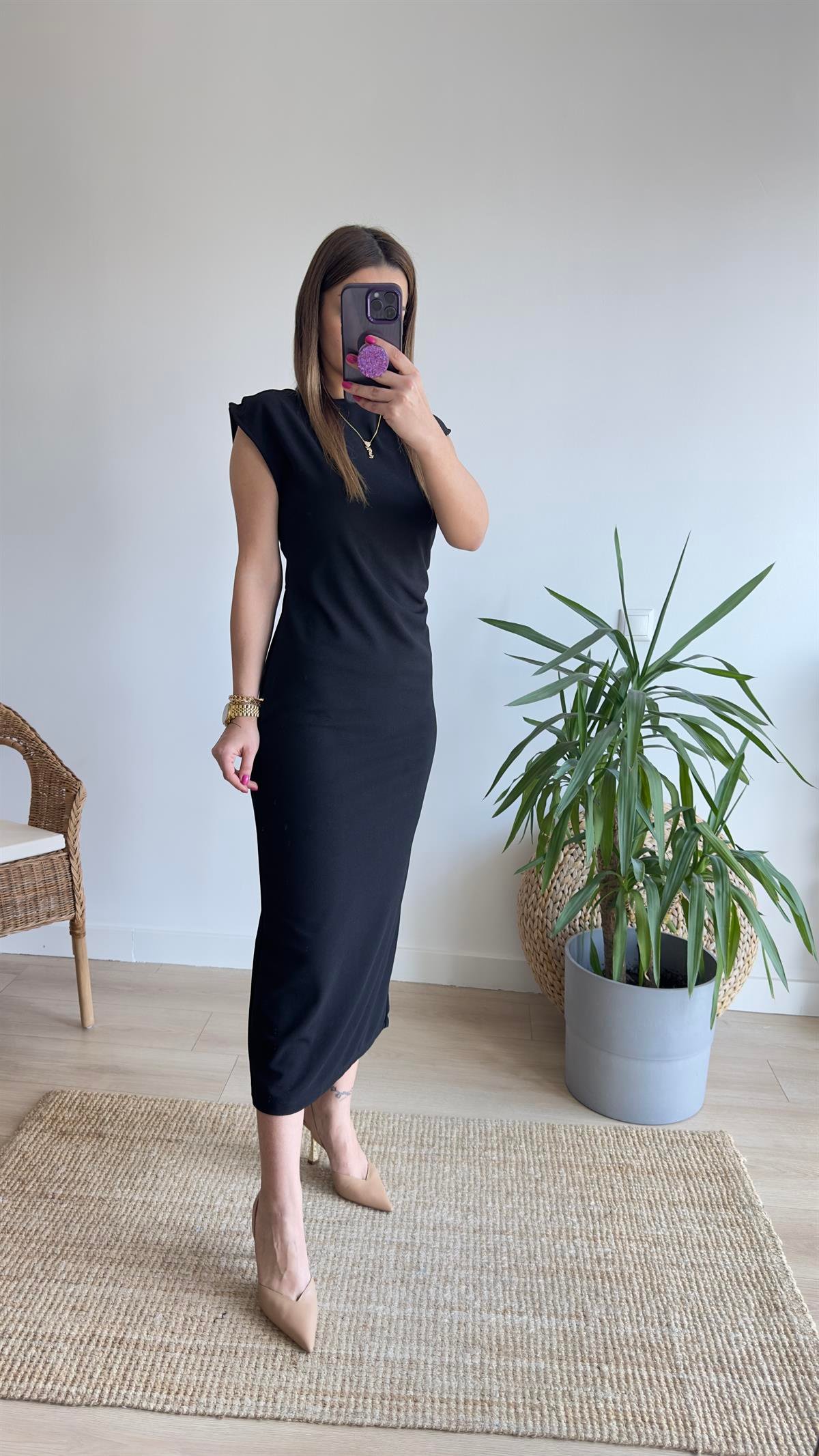 Alis Pile Detaylı Siyah Elbise 