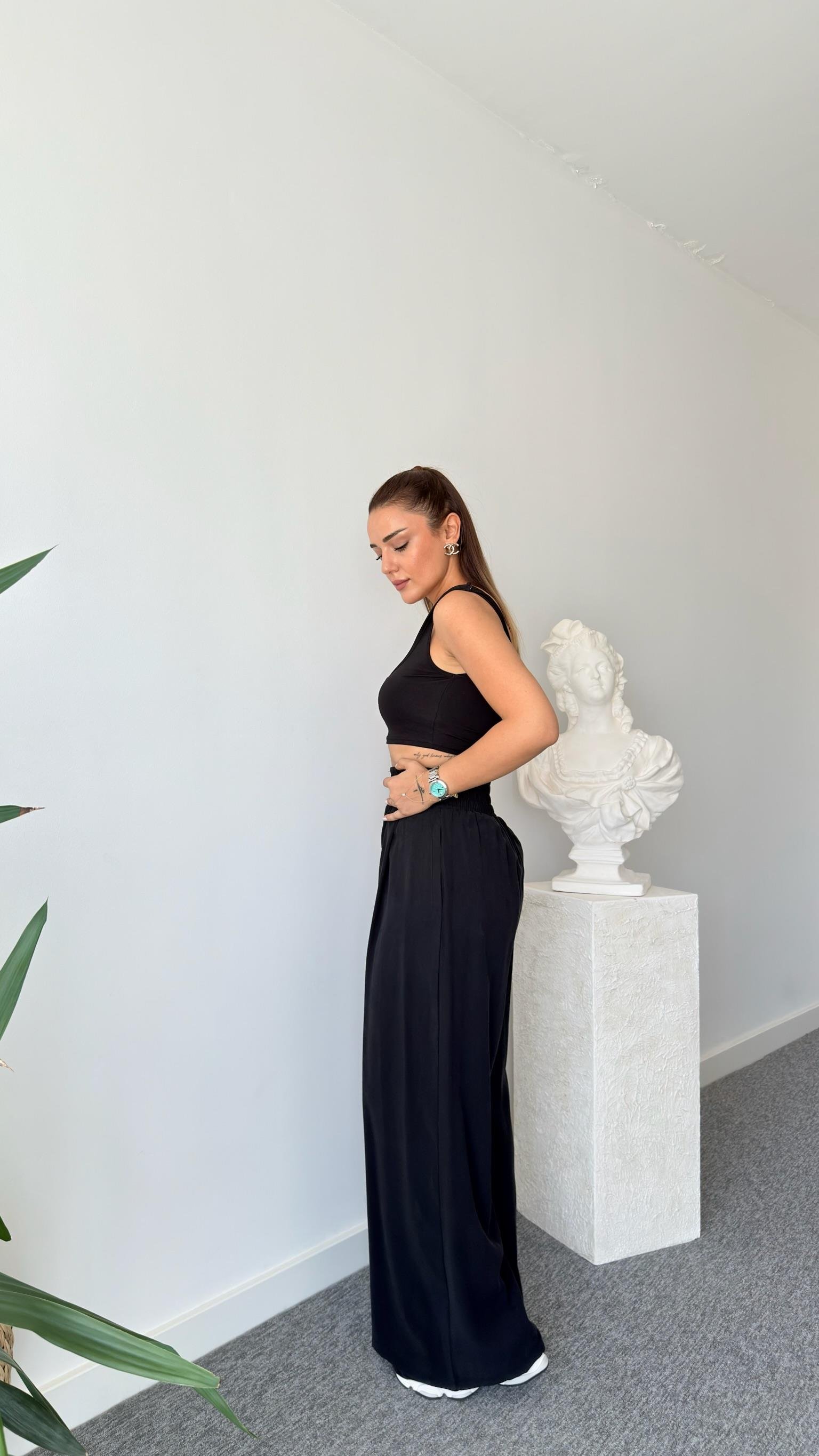 Siyah Zegan Sırt Fermuarlı Tensel Takım