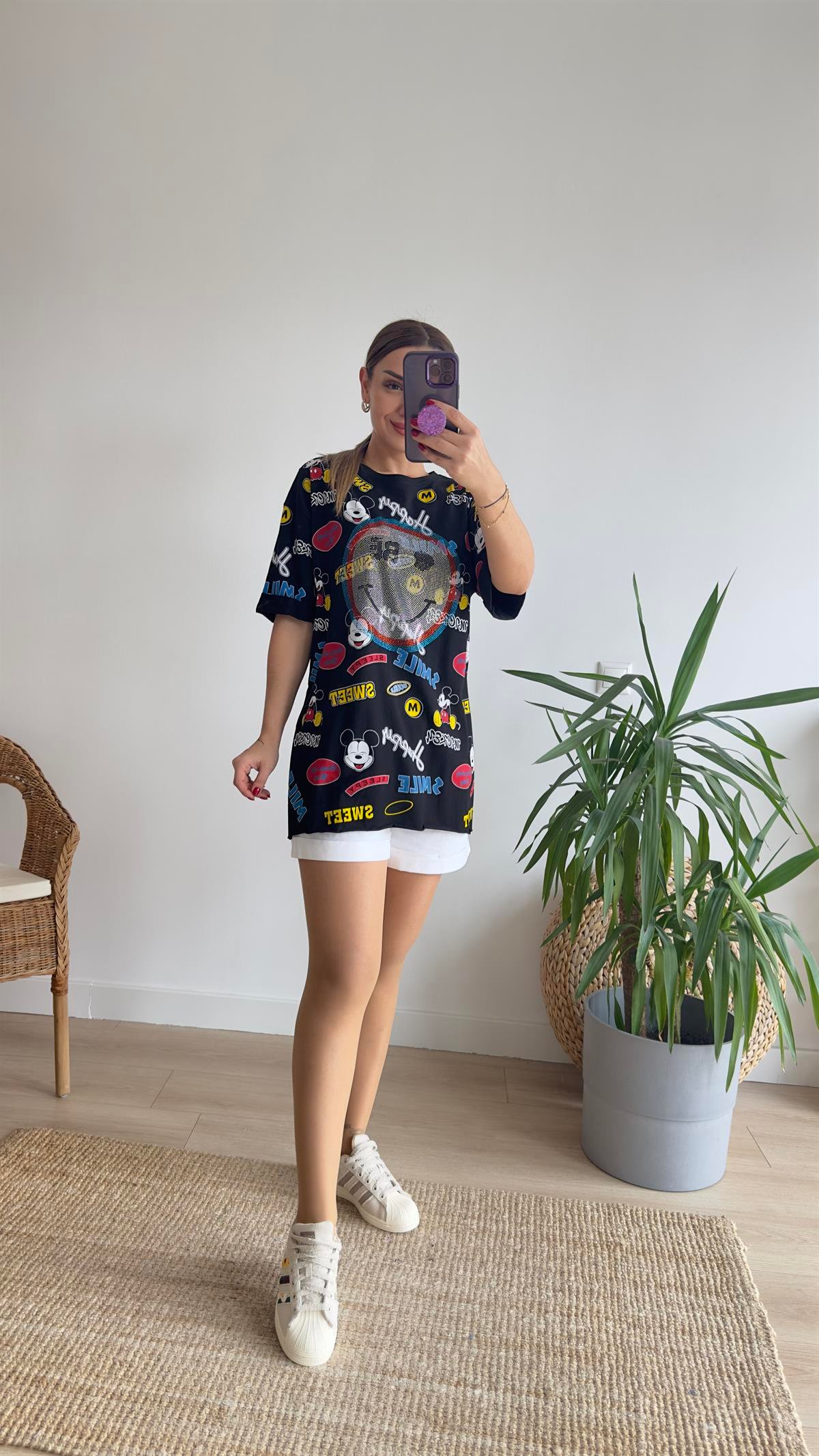 Taşlı Mickey Baskı Siyah Tshirt
