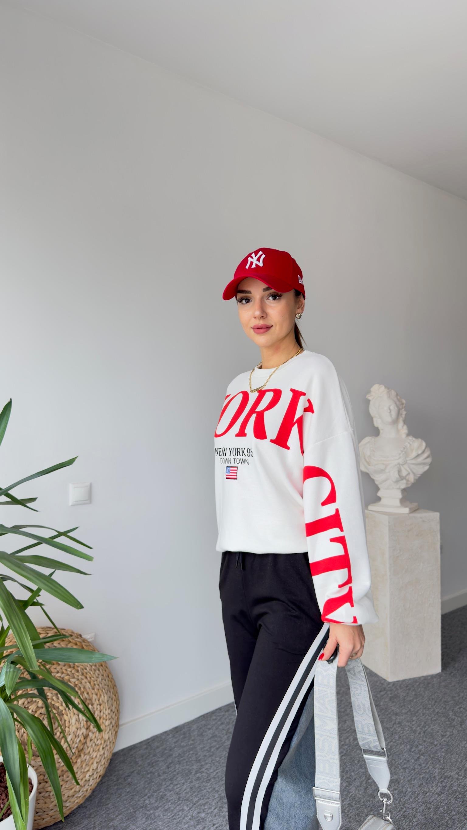 Kırmızı New York Yazılı Sweatshirt