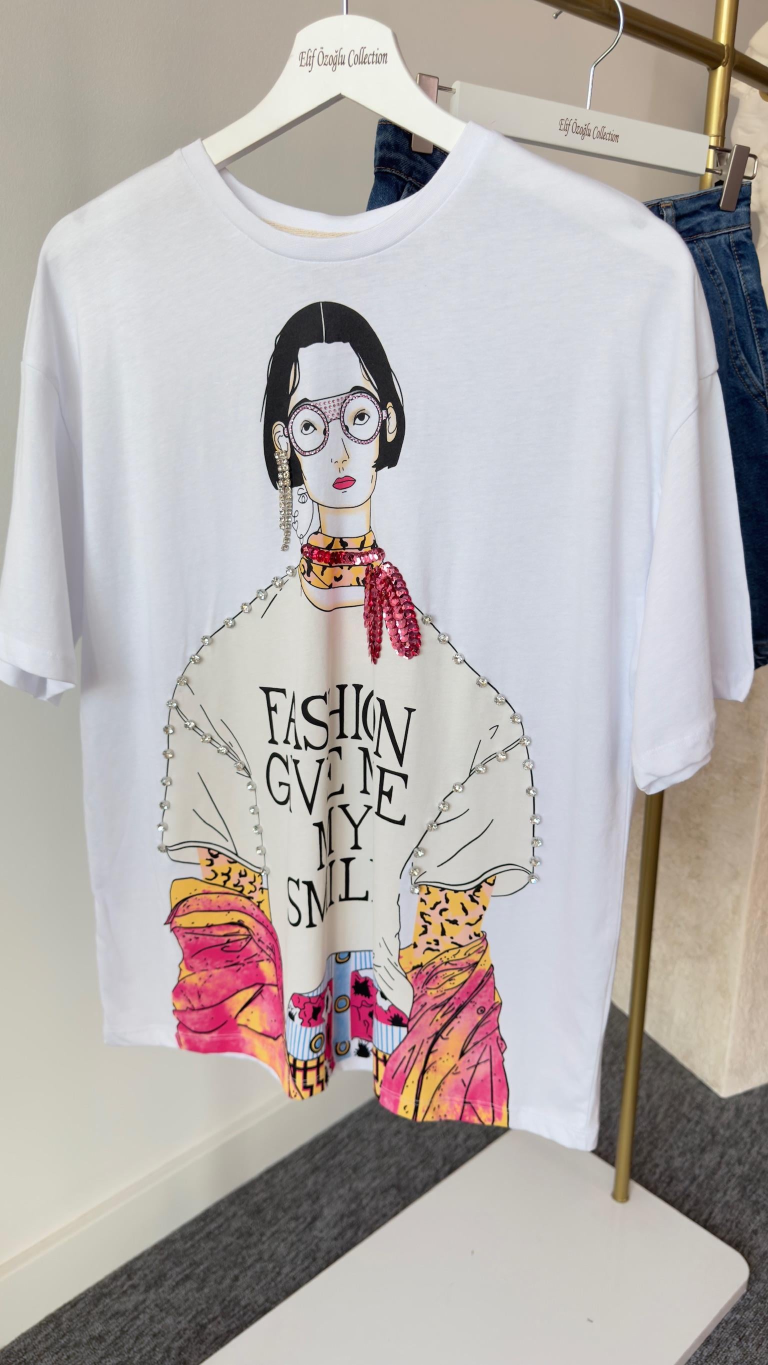 Taşlı Kız Baskılı Salaş Tshirt