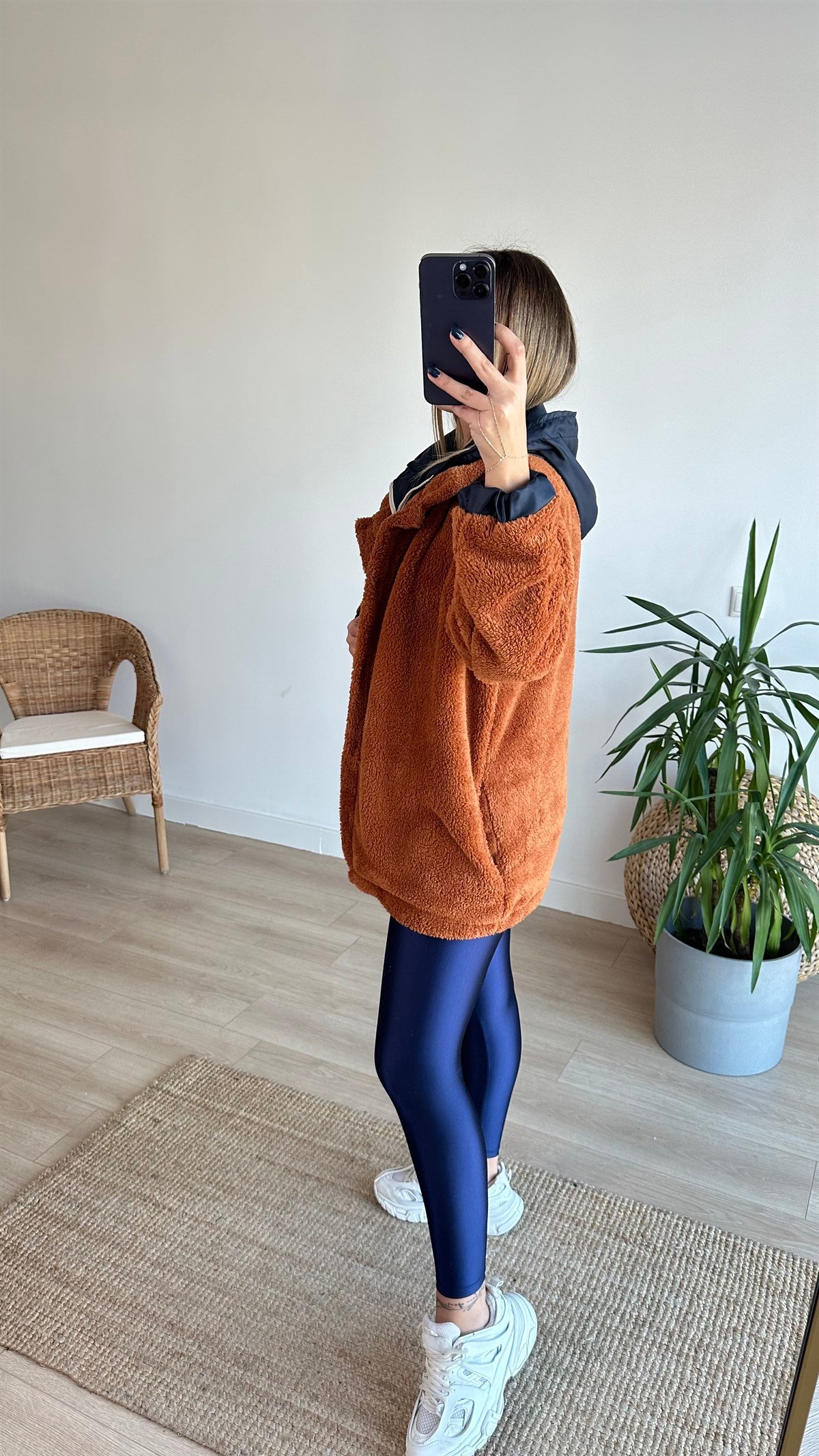 Paraşüt  Detaylı Tarçın Peluş Mont