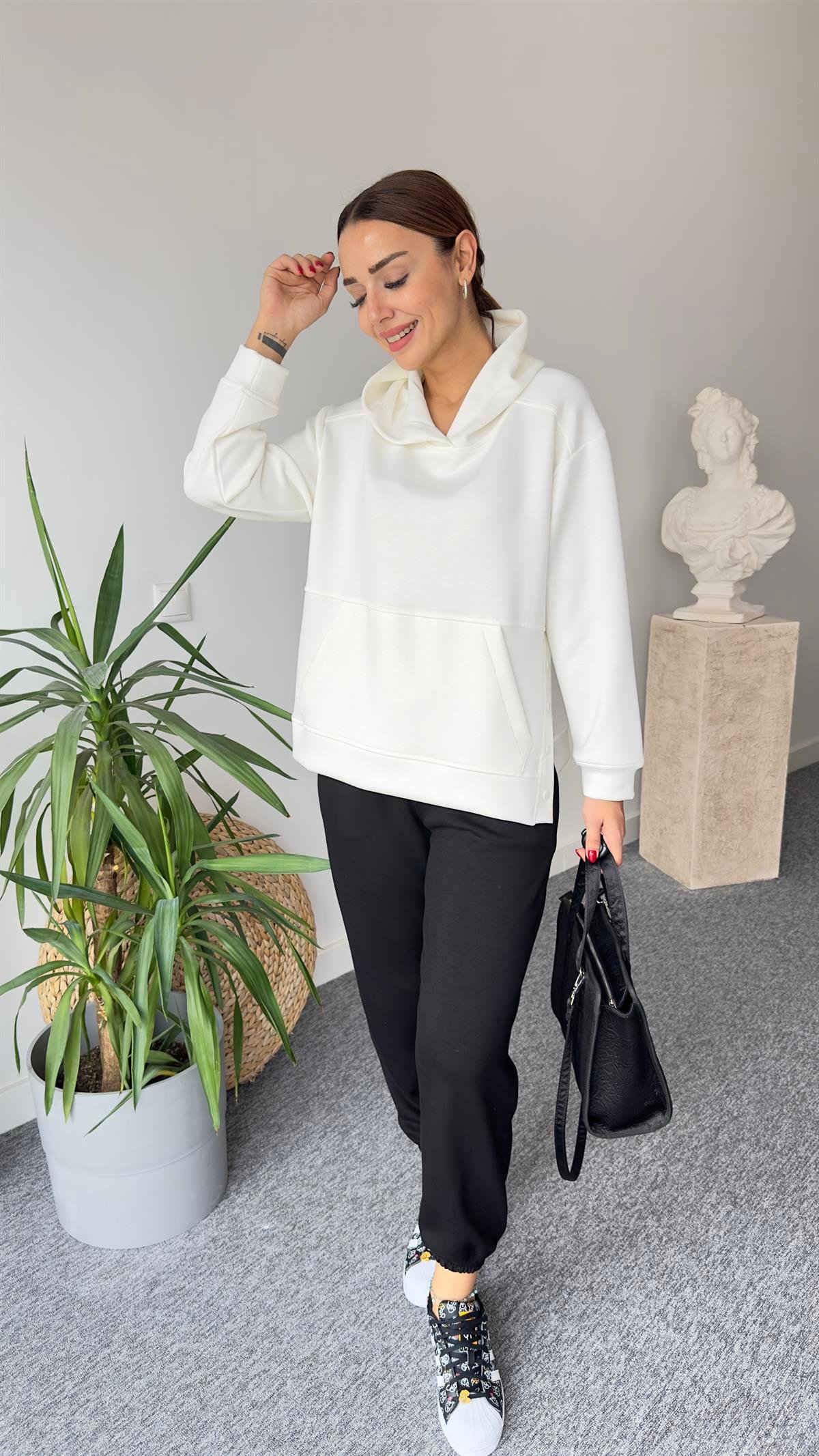 Yanları Düğmeli Oys Beyaz Modal Sweat