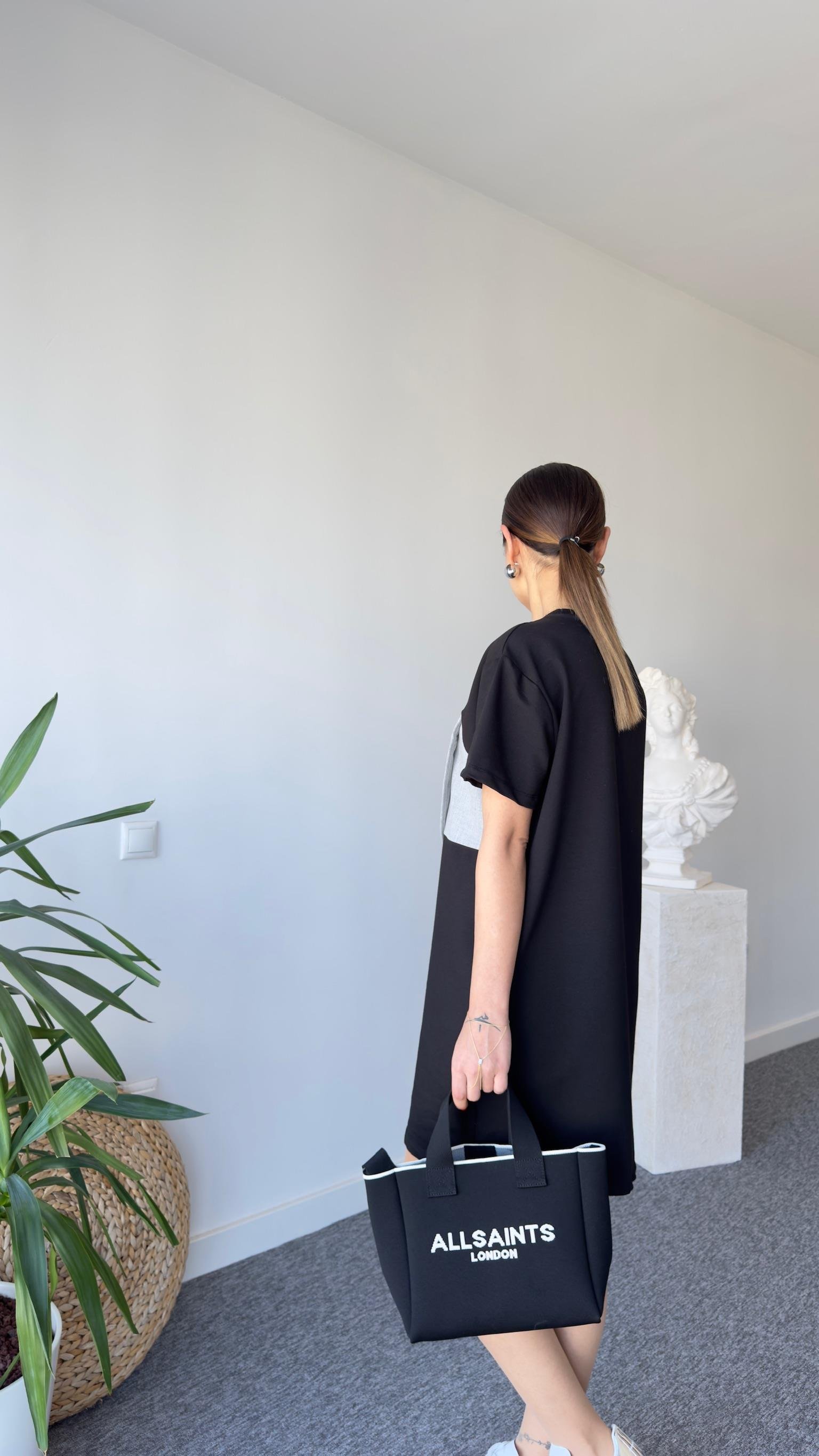 Marka Model Önü Fermuarlı Elbise 