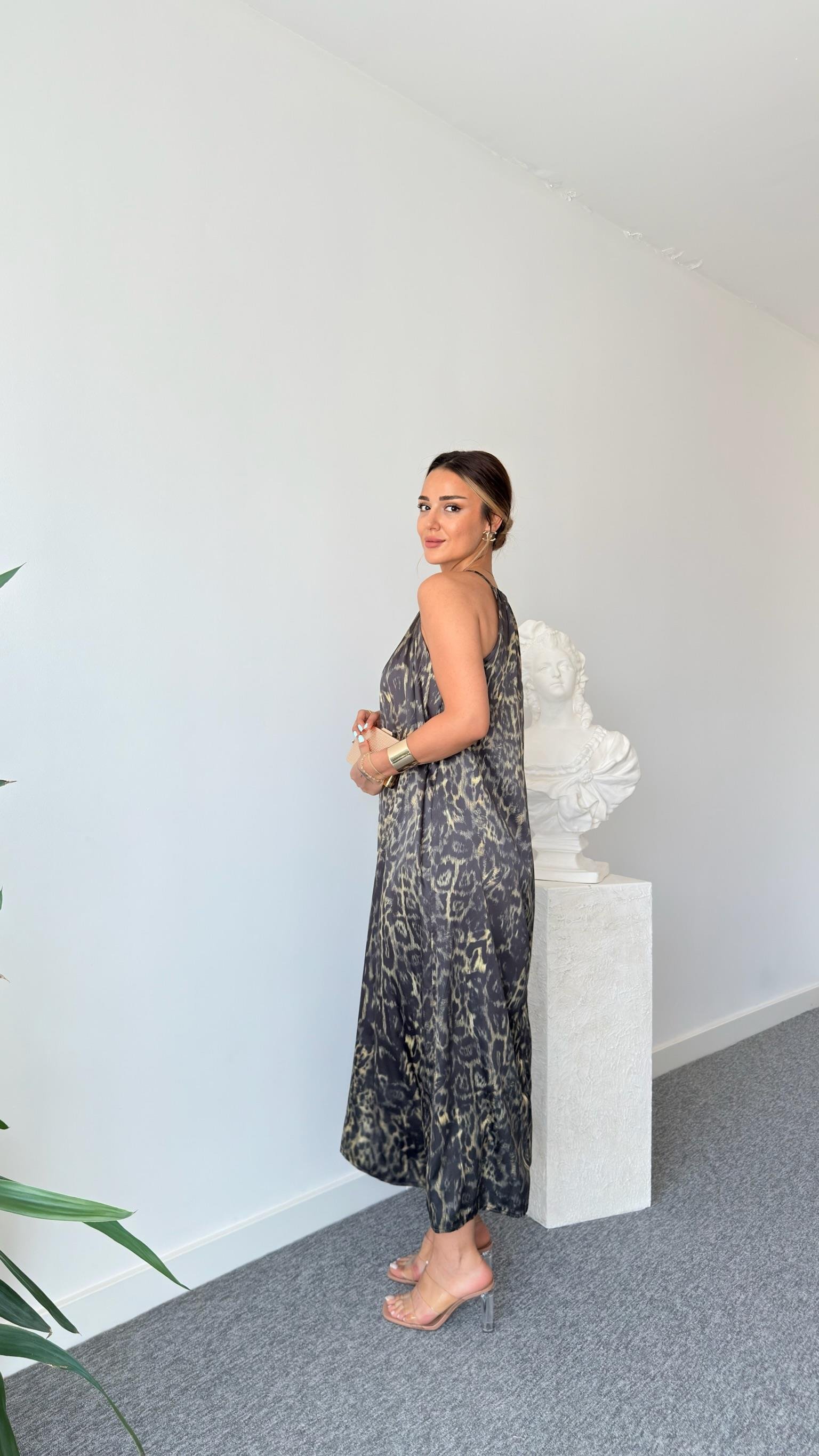 Saten Halter Yaka Leopar Desenli Elbise 
