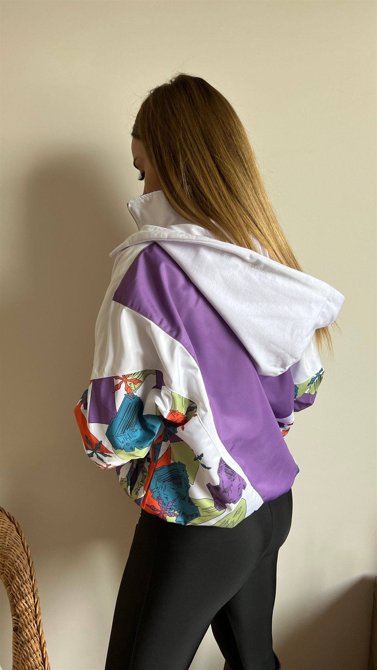  Geometrik Desenli Tasarım Bomber