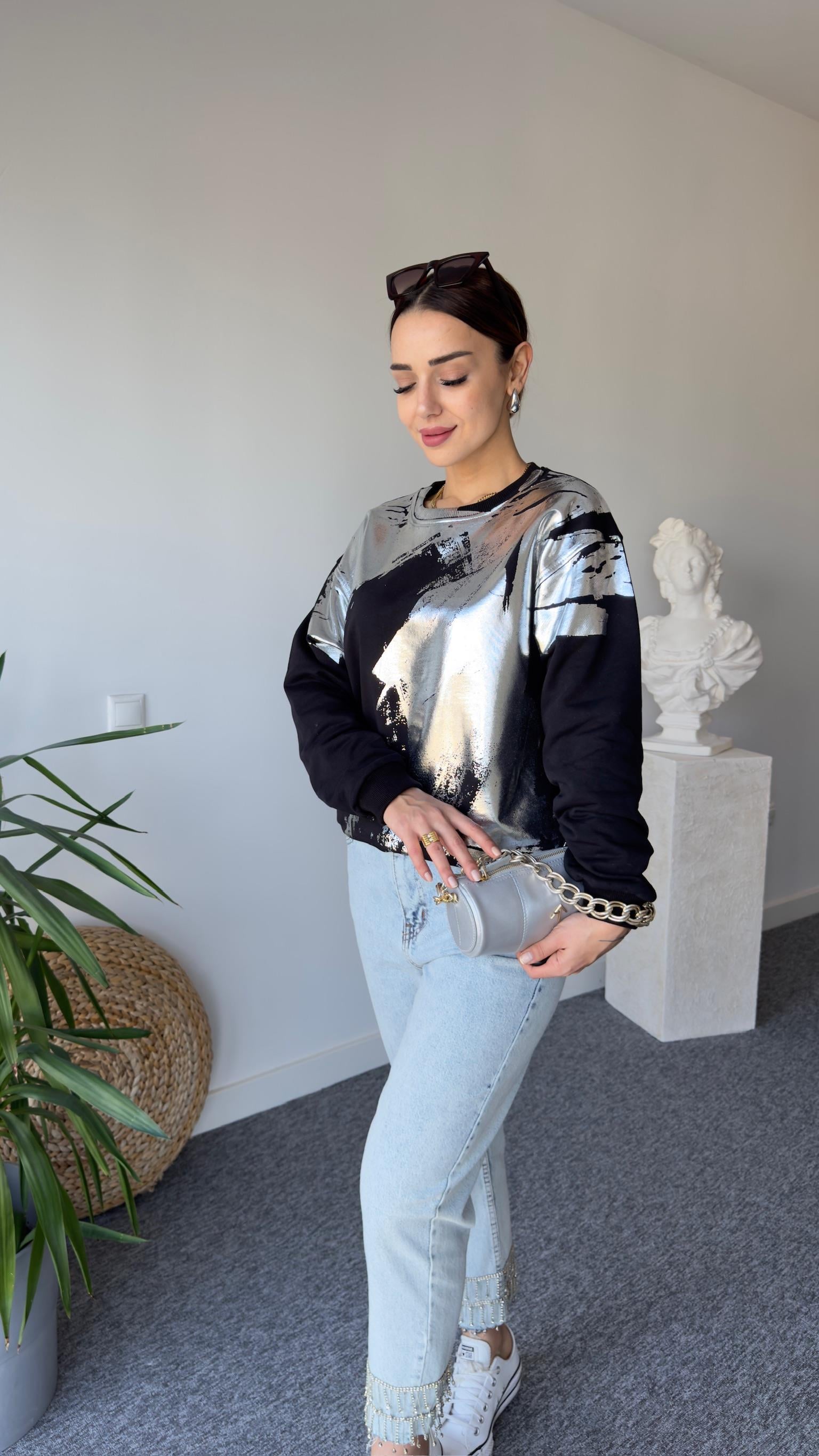Carry Varaklı Siyah Sweatshirt