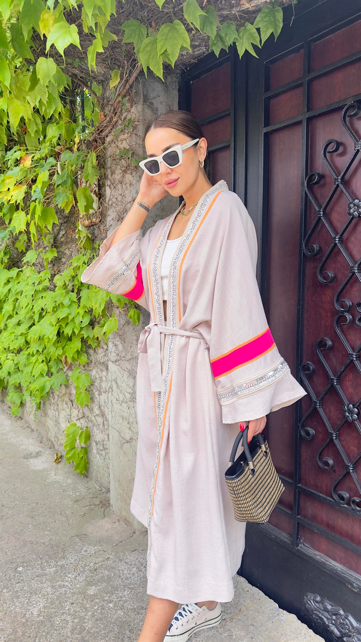 Qens İşlemeli Tasarım Kimono