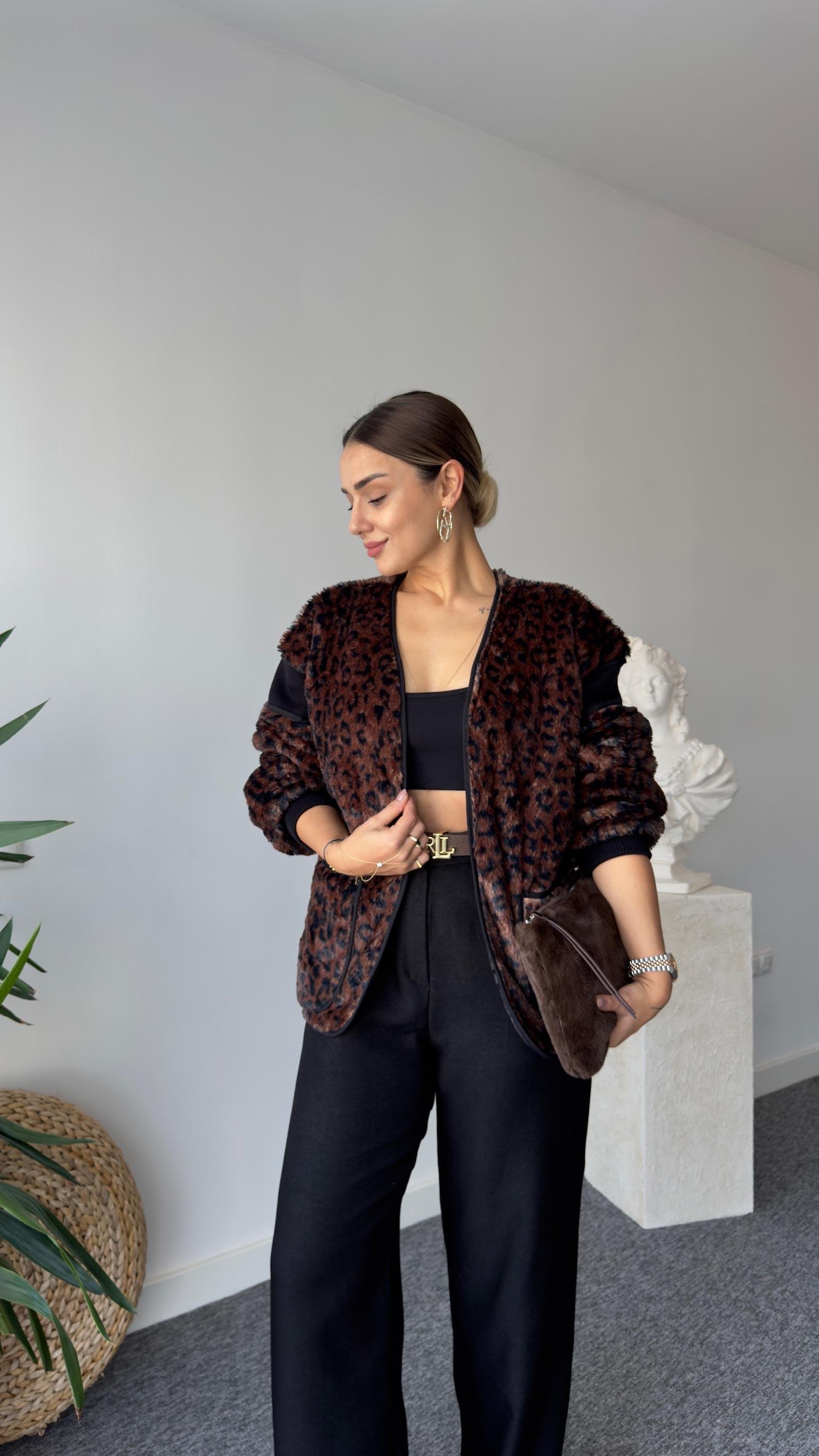 Milika Astarlı Peluş Leopar Mont