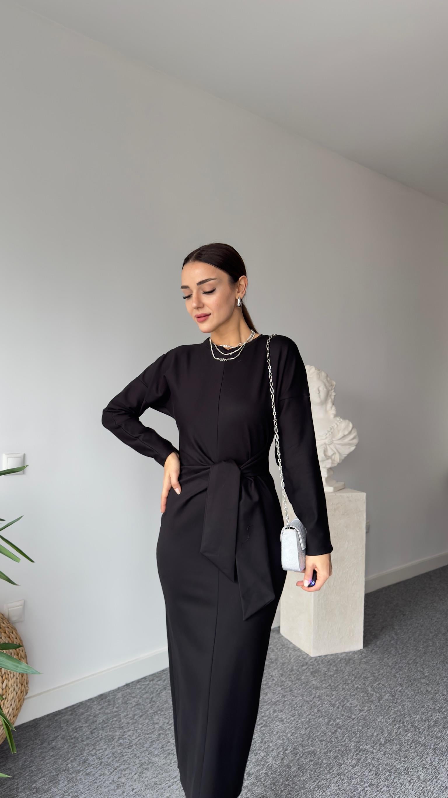 Orj  Model Ön Fiyonklu Çelik Örme Elbise