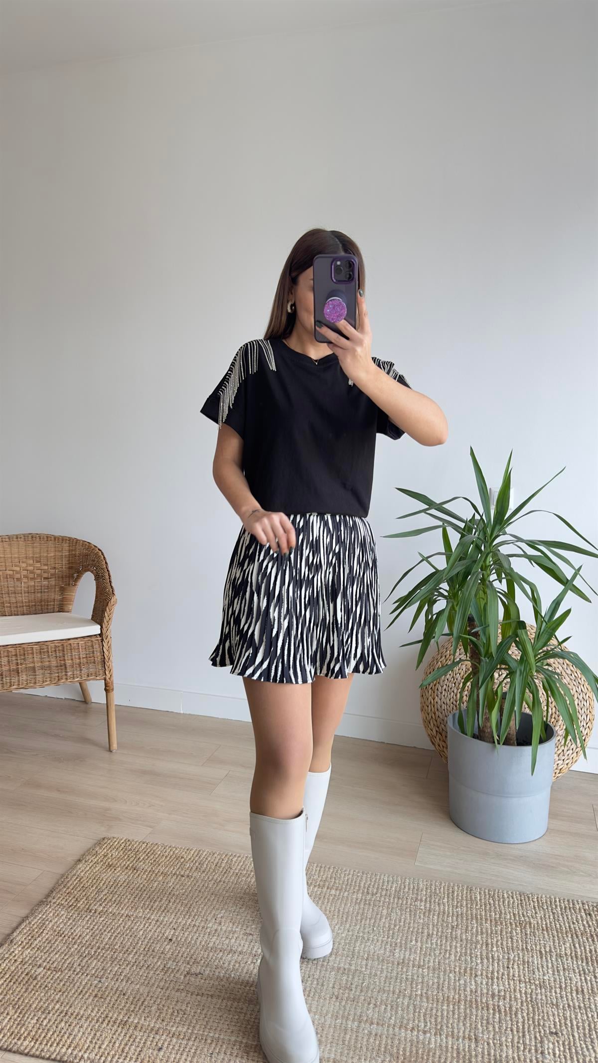 Duble Kol Taşlı Siyah Tshirt