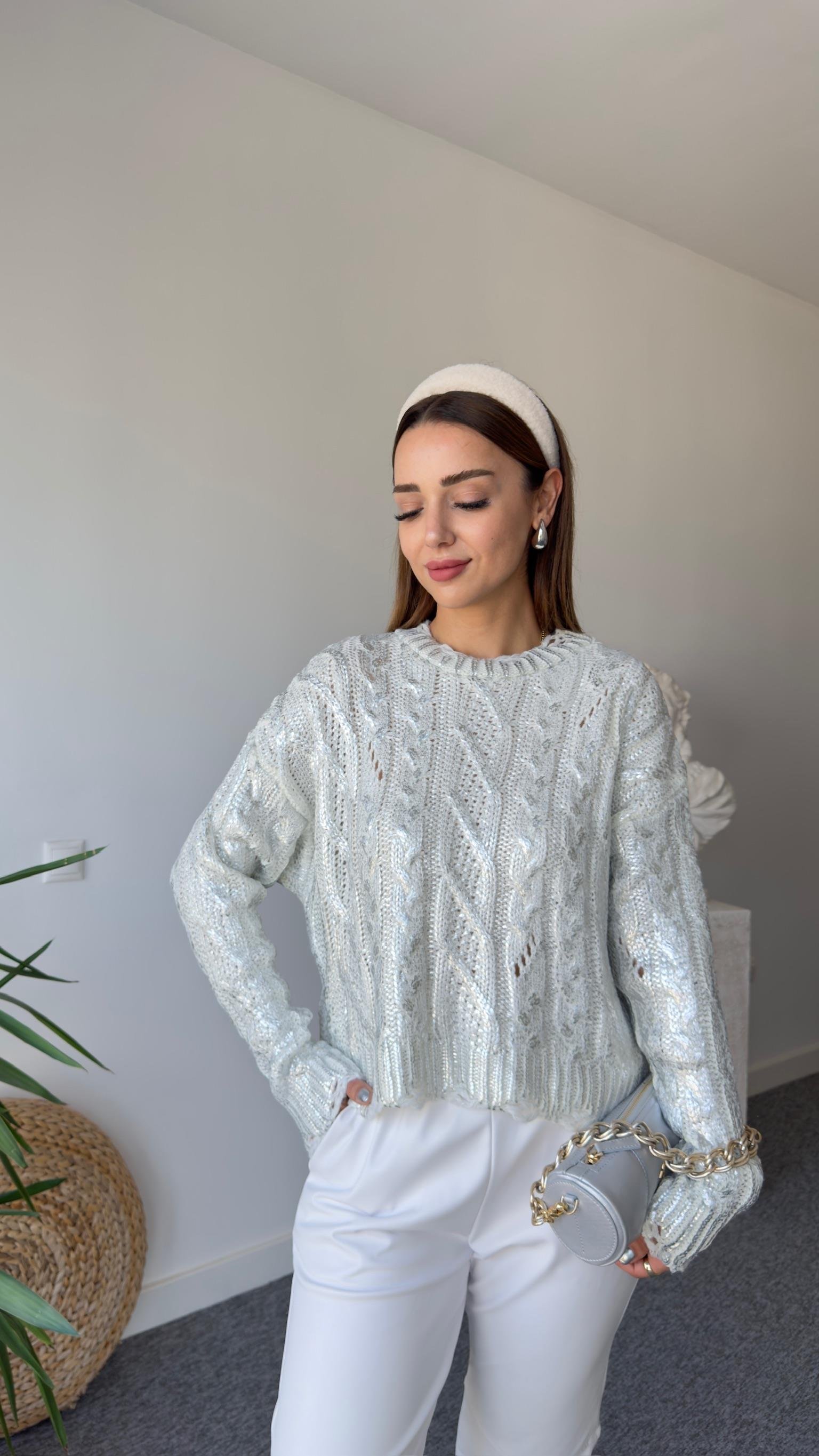 Örgü Desen Varaklı Gümüş Kazak