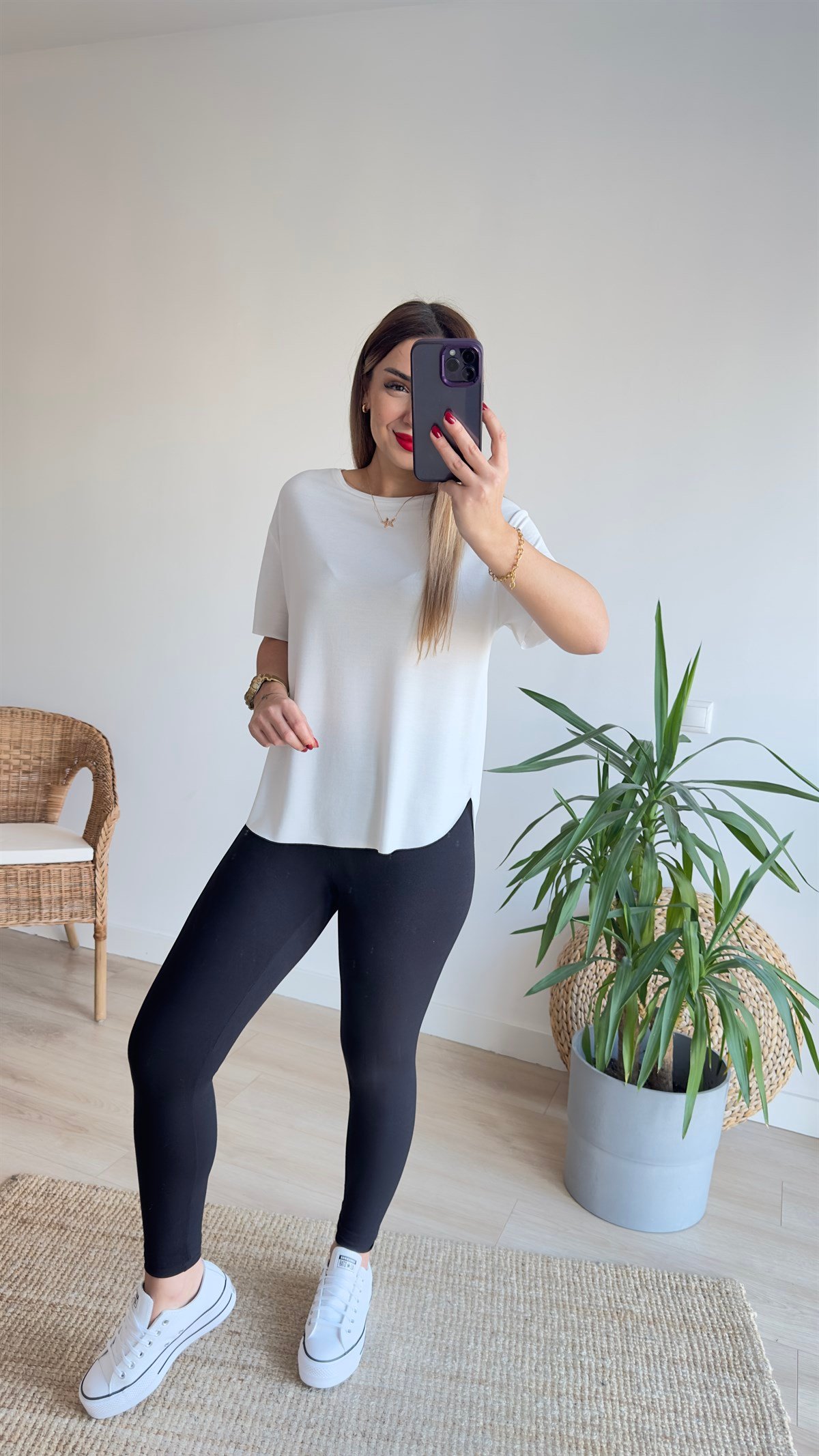 Dikişsiz Modal Kumaş Beyaz Tshirt