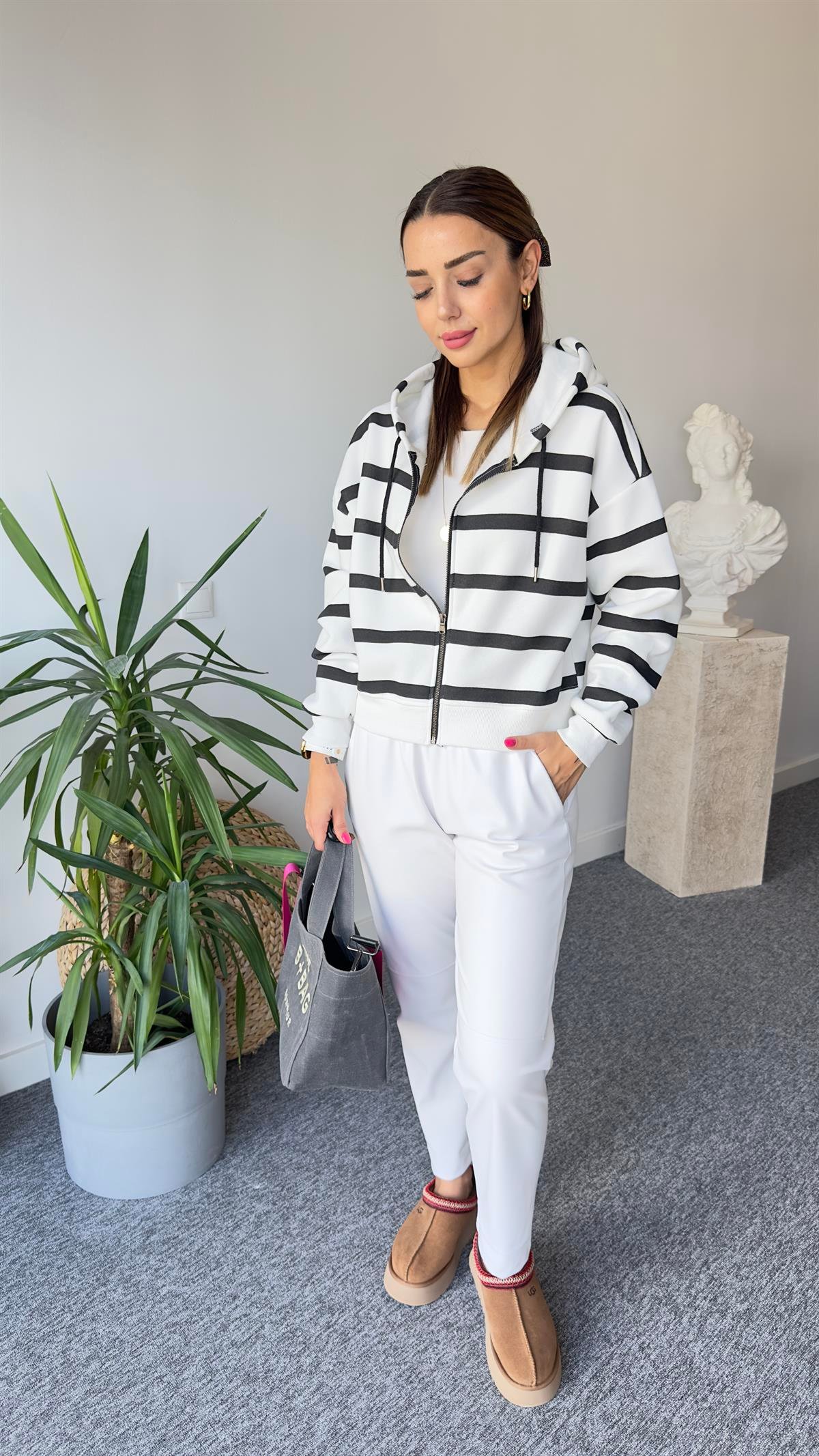 Siyah Şeritli Şardonlu Sweat