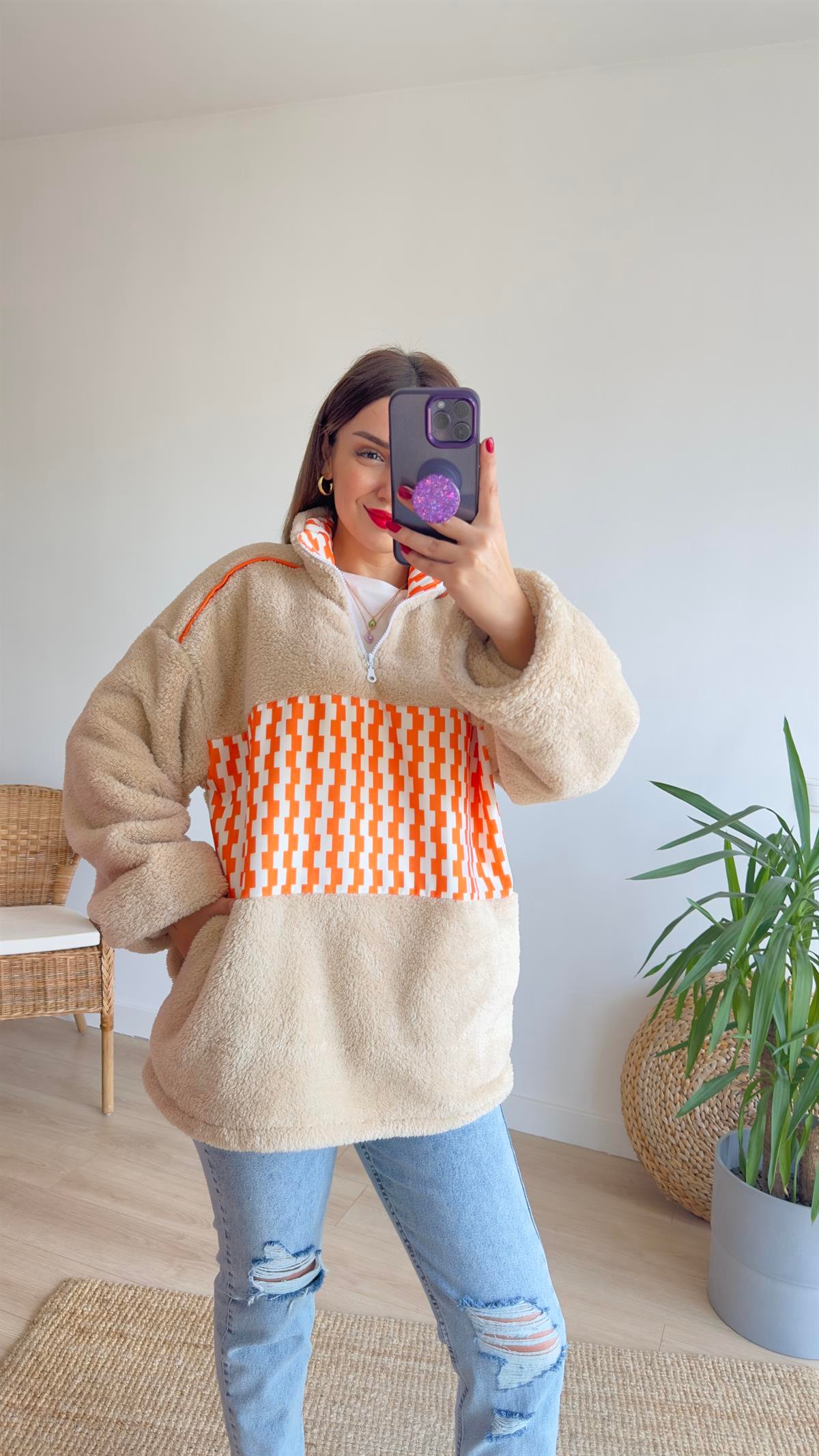 Turuncu Desenli Peluş Sweat