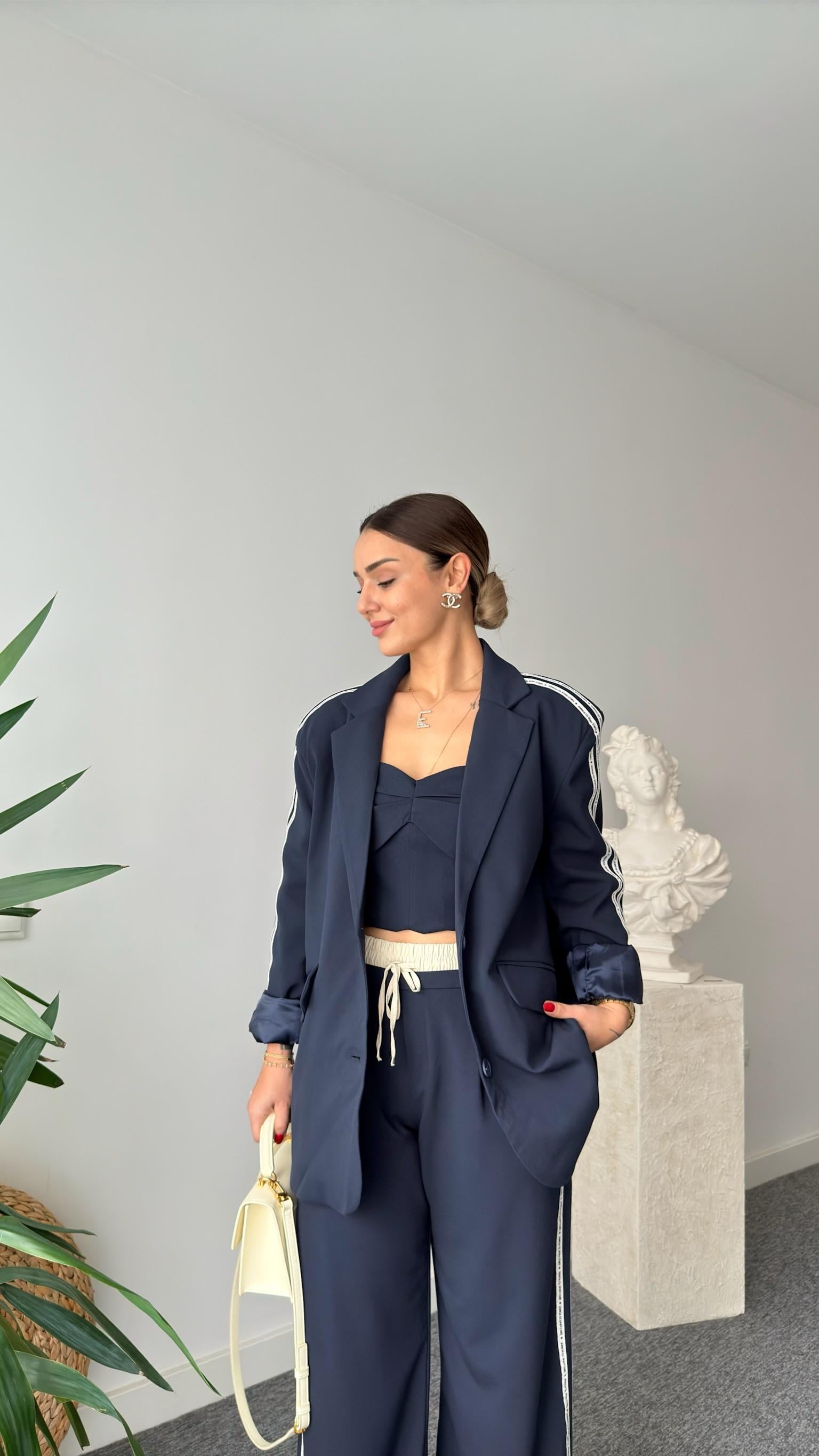 Oppa Kollar Şerit Detaylı Blazer Ceket