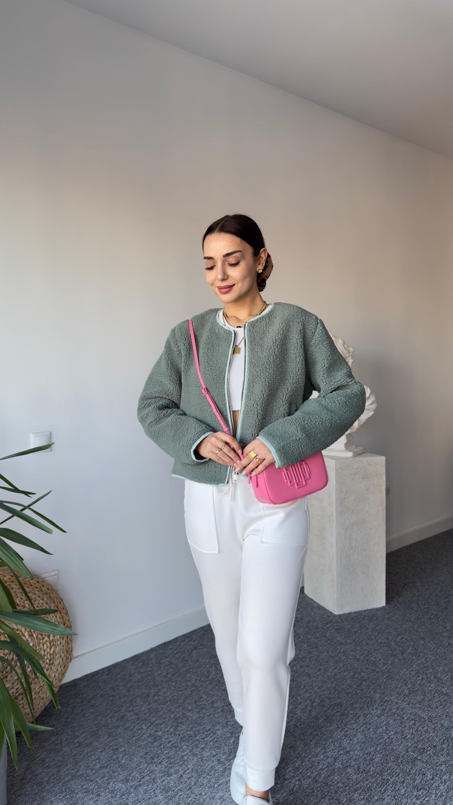 Biyeli Mint Yeşili Astarlı Ceket
