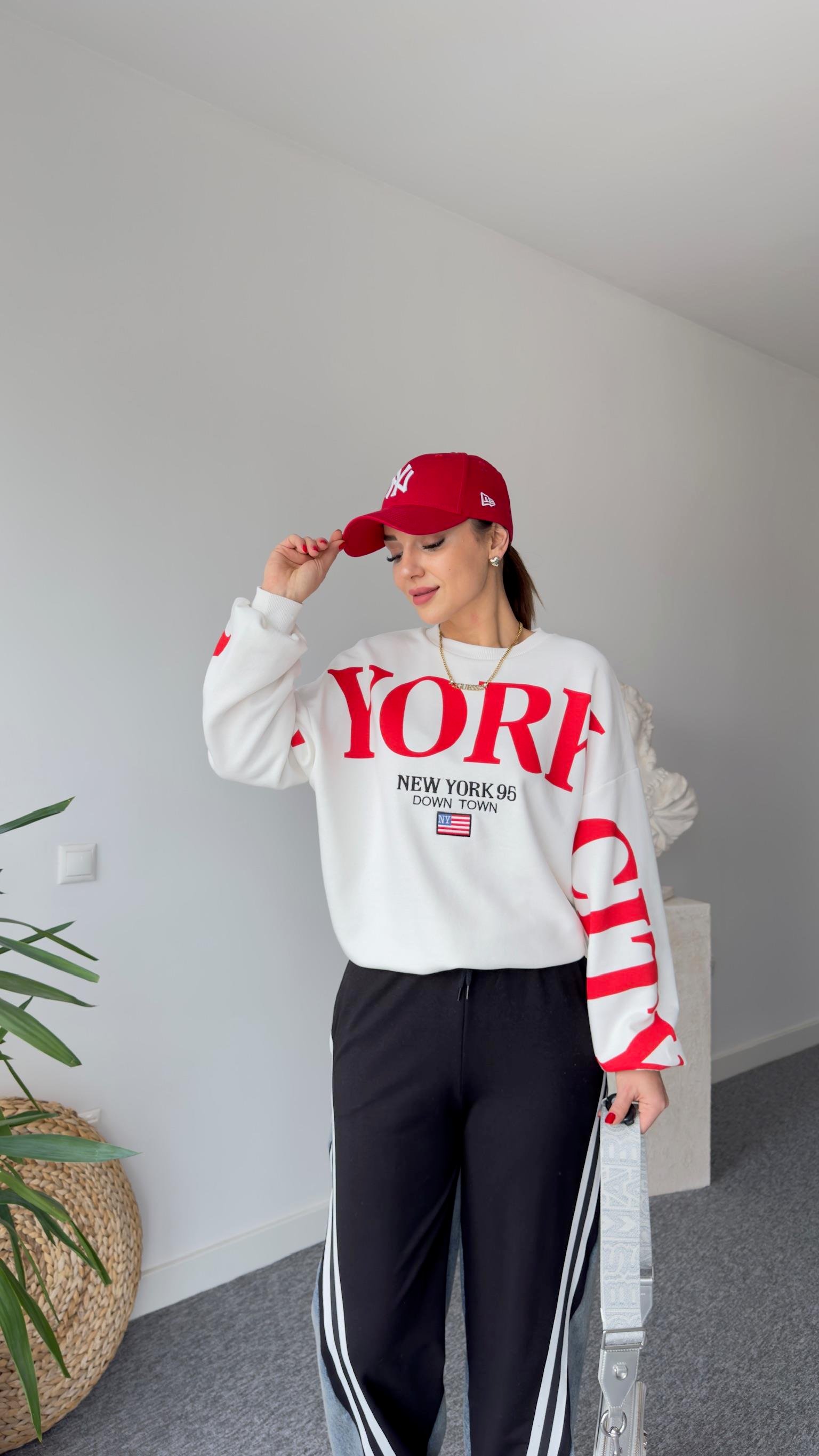 Kırmızı New York Yazılı Sweatshirt