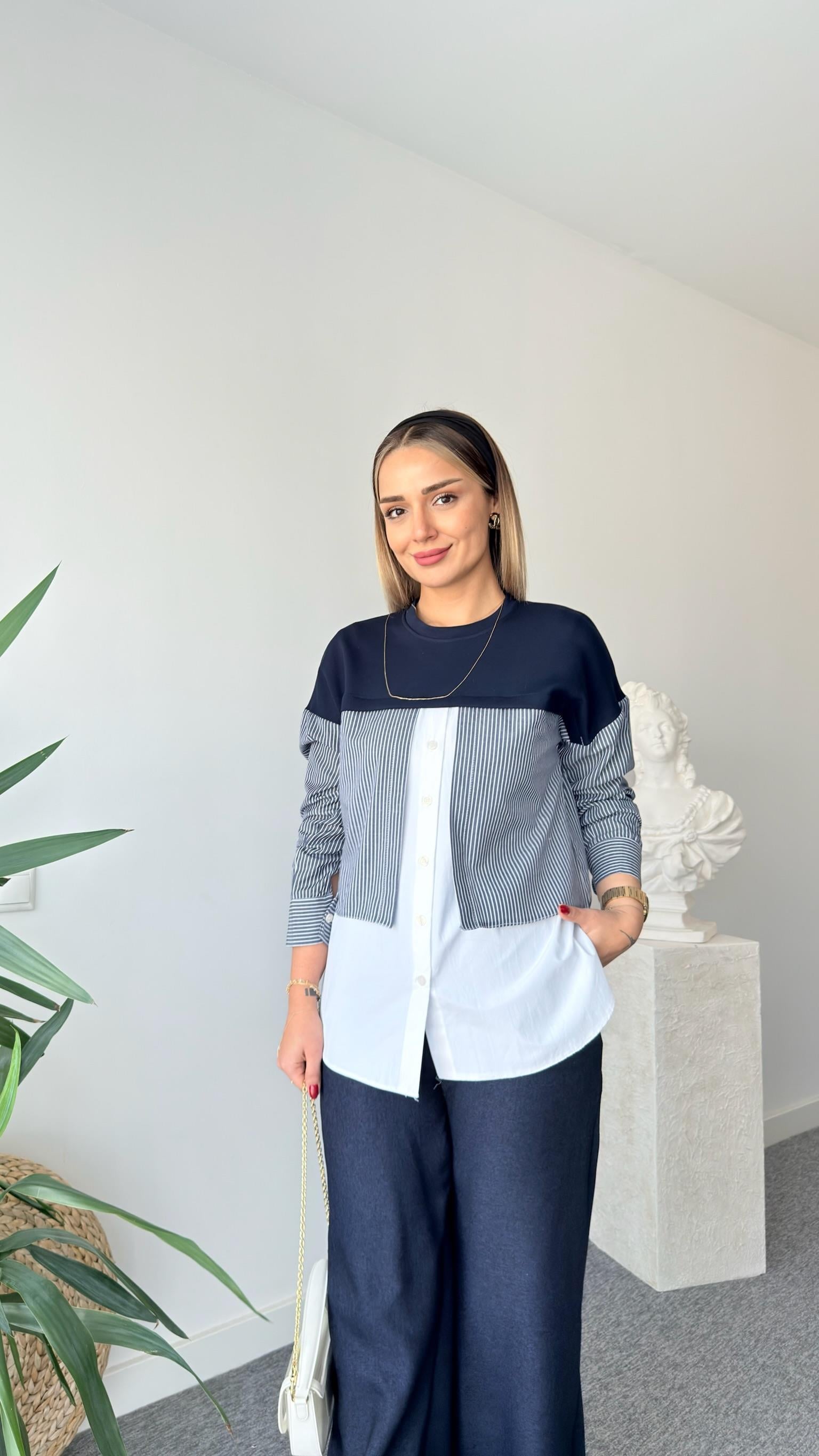 Livya Çizgili Lacivert Gömlek Detaylı Sweat