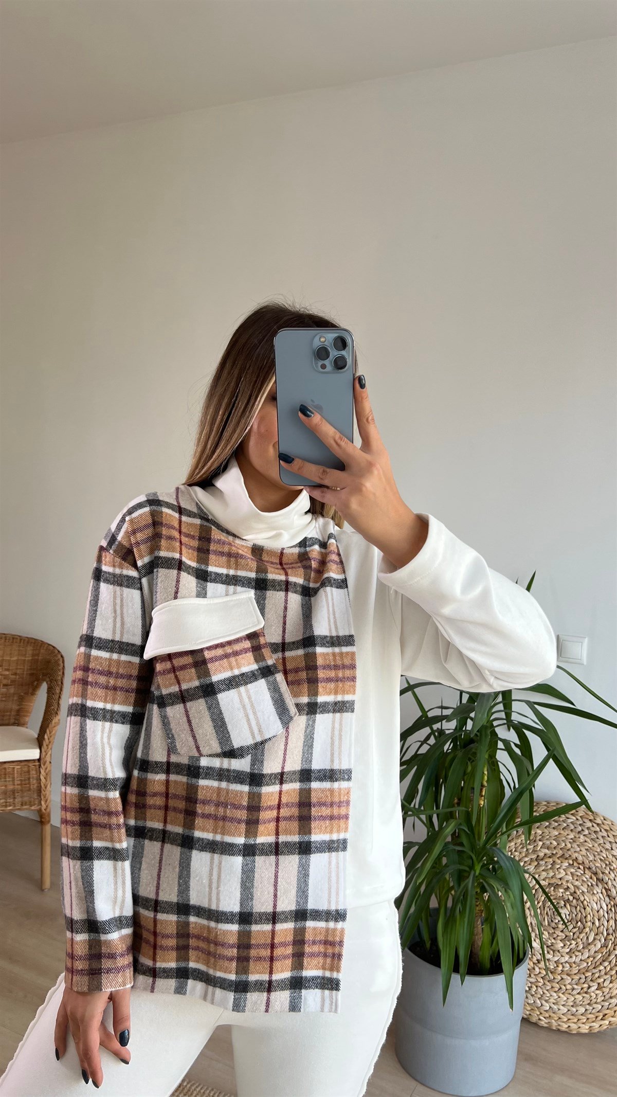 Ekose Detaylı Asimetrik Sweatshirt