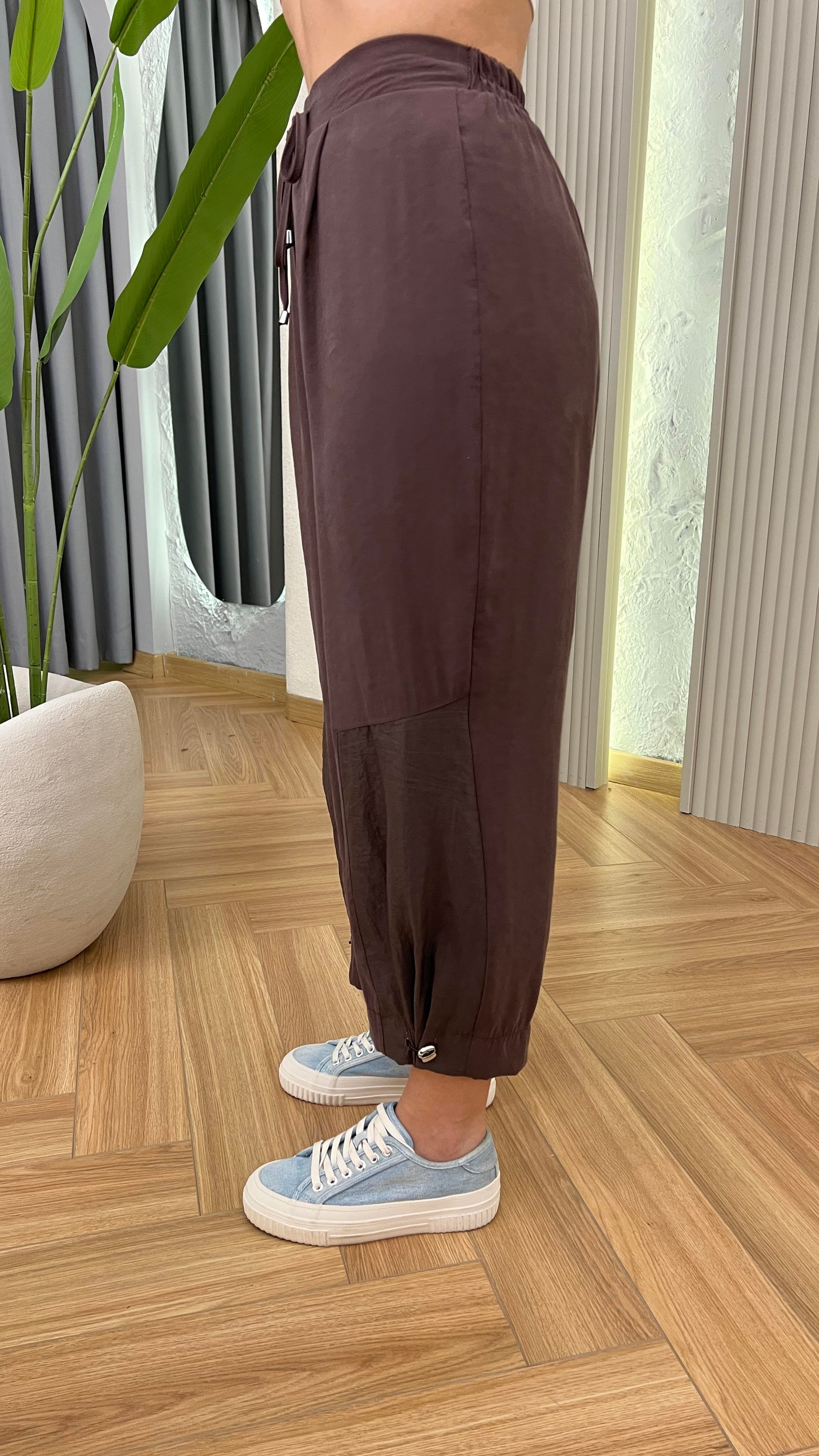 Kahve Resal Paraşüt Detaylı Arkası Lastikli Tensel Pantolon