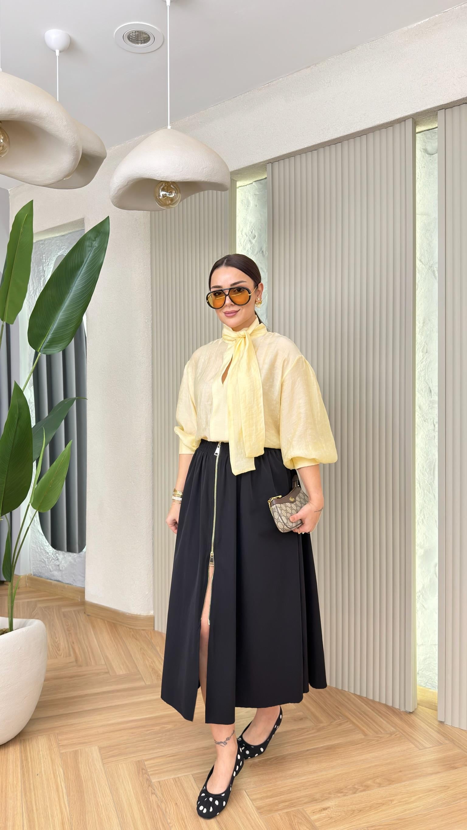 Siyah Quqa Fermuarlı Muadil Etek