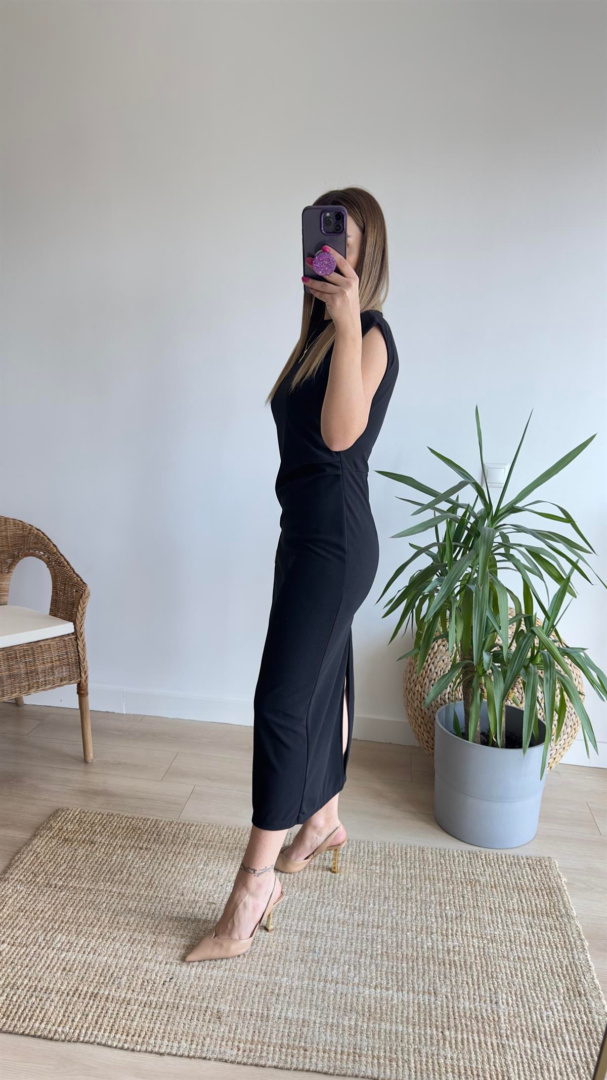 Alis Pile Detaylı Siyah Elbise 