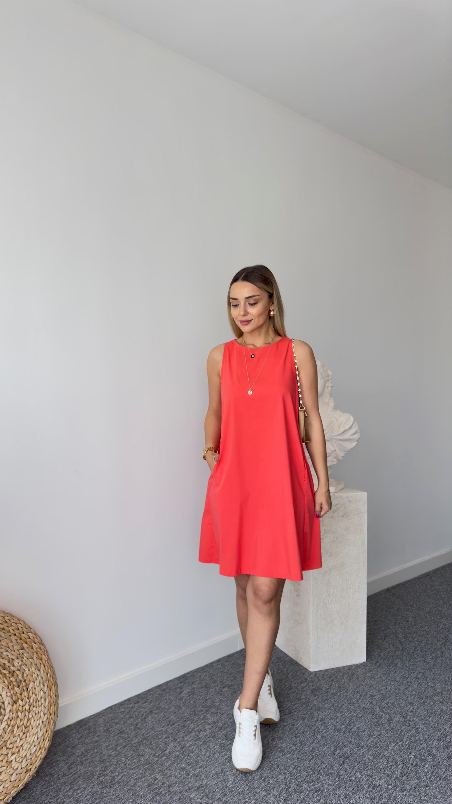 Nar Çiçeği Cepli Çan Elbise 