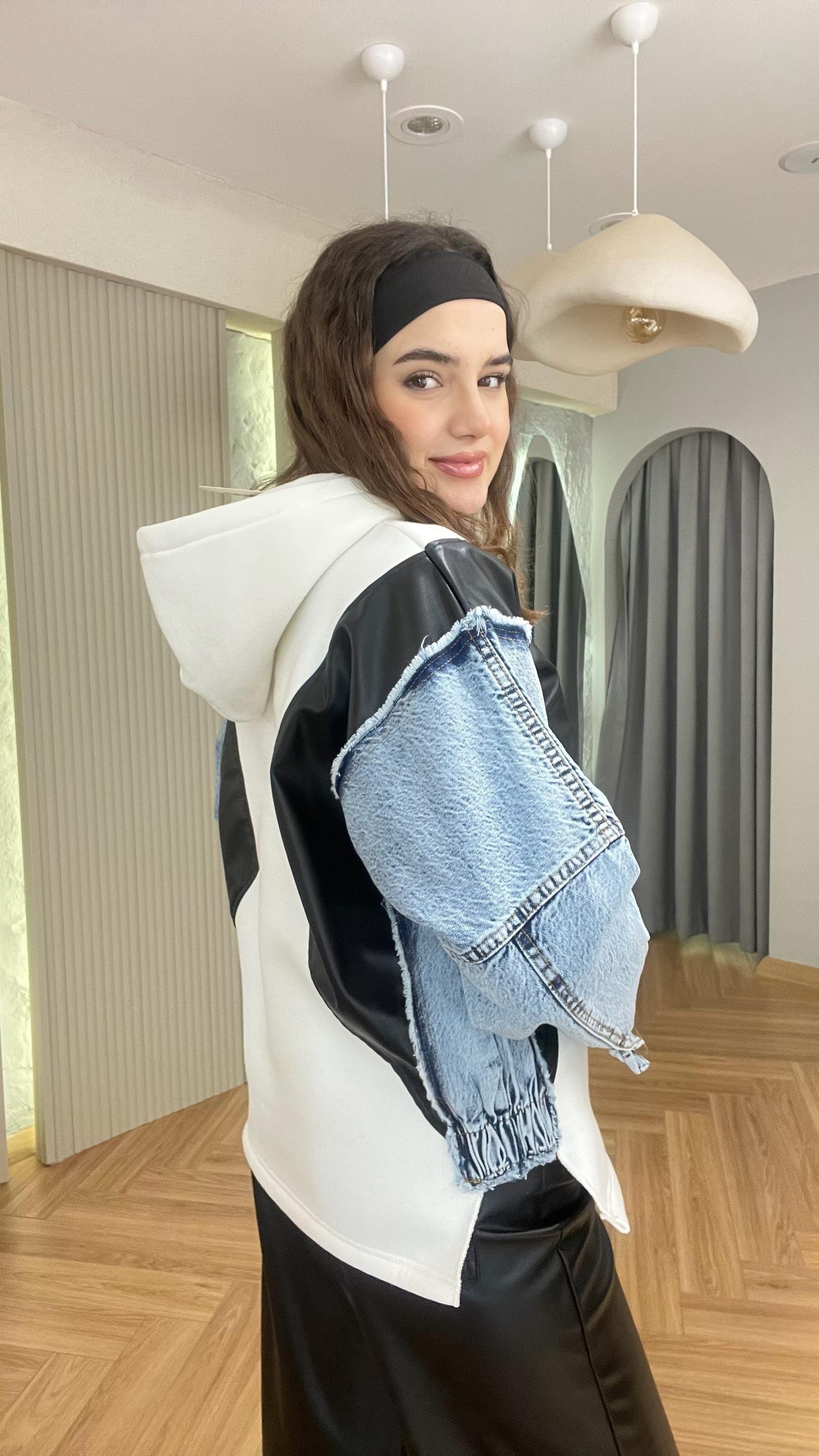 Beyaz Kot Ve Deri Garnili Kapüşonlu Sweatshirt