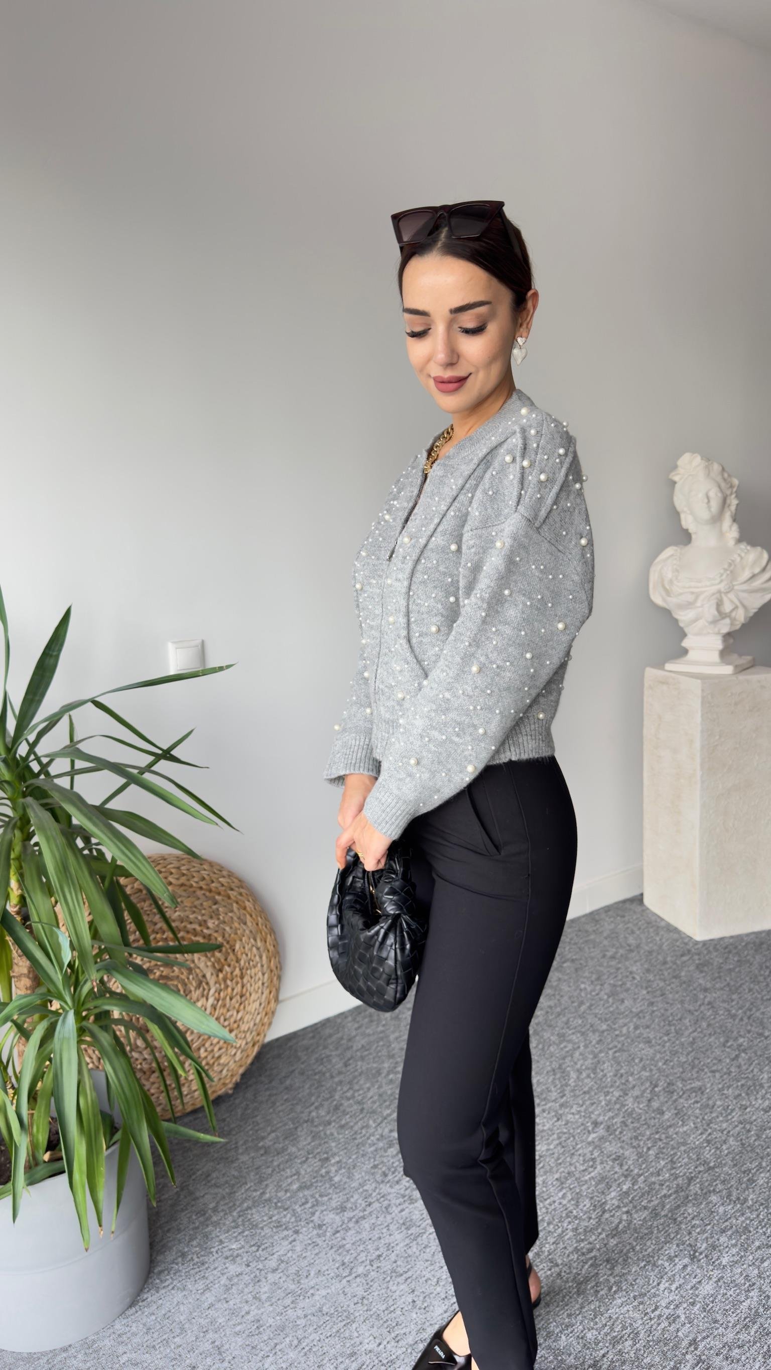 Zra Model İncili Gri Triko Hırka