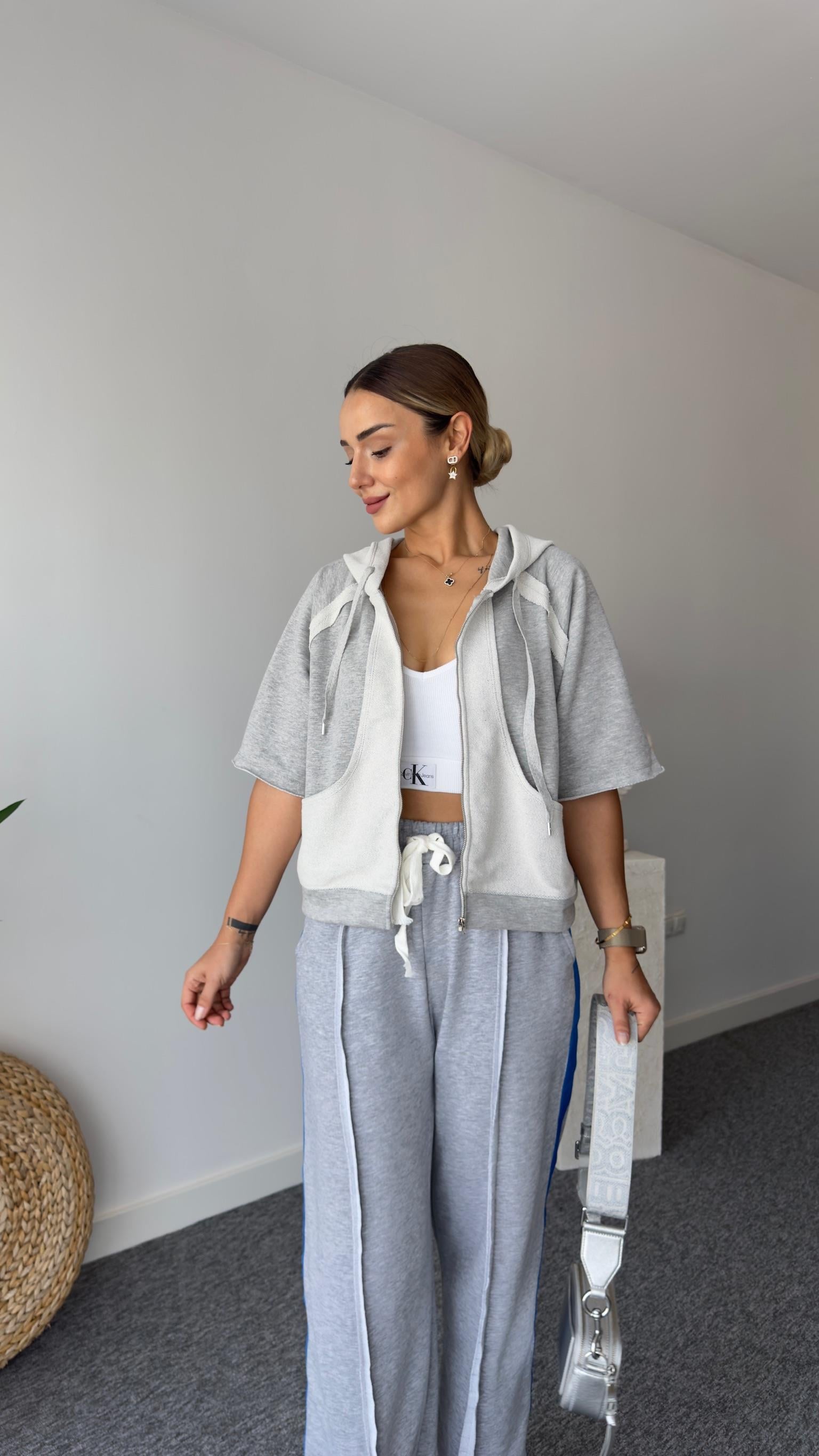 Ters Dikiş Detaylı Gri Sweatshirt