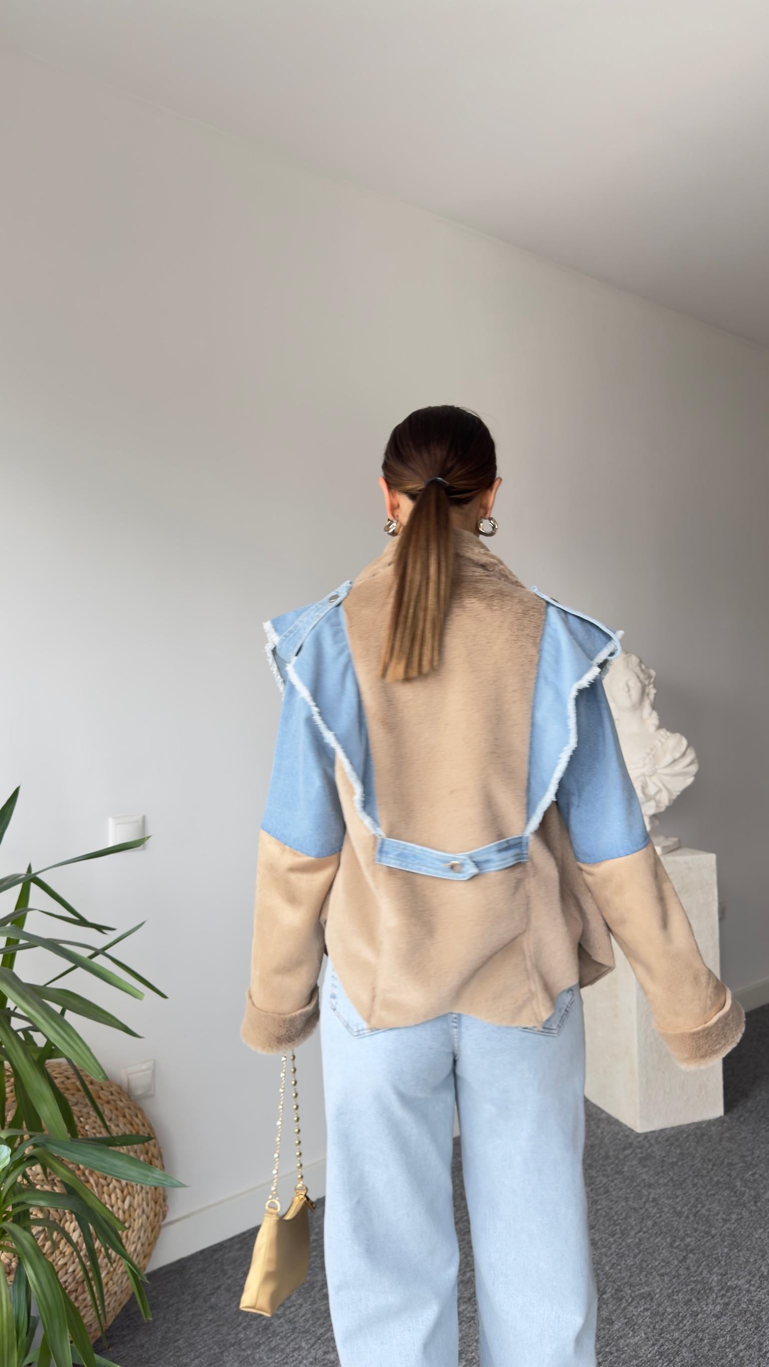 Brale Kot Detaylı Süet Mont