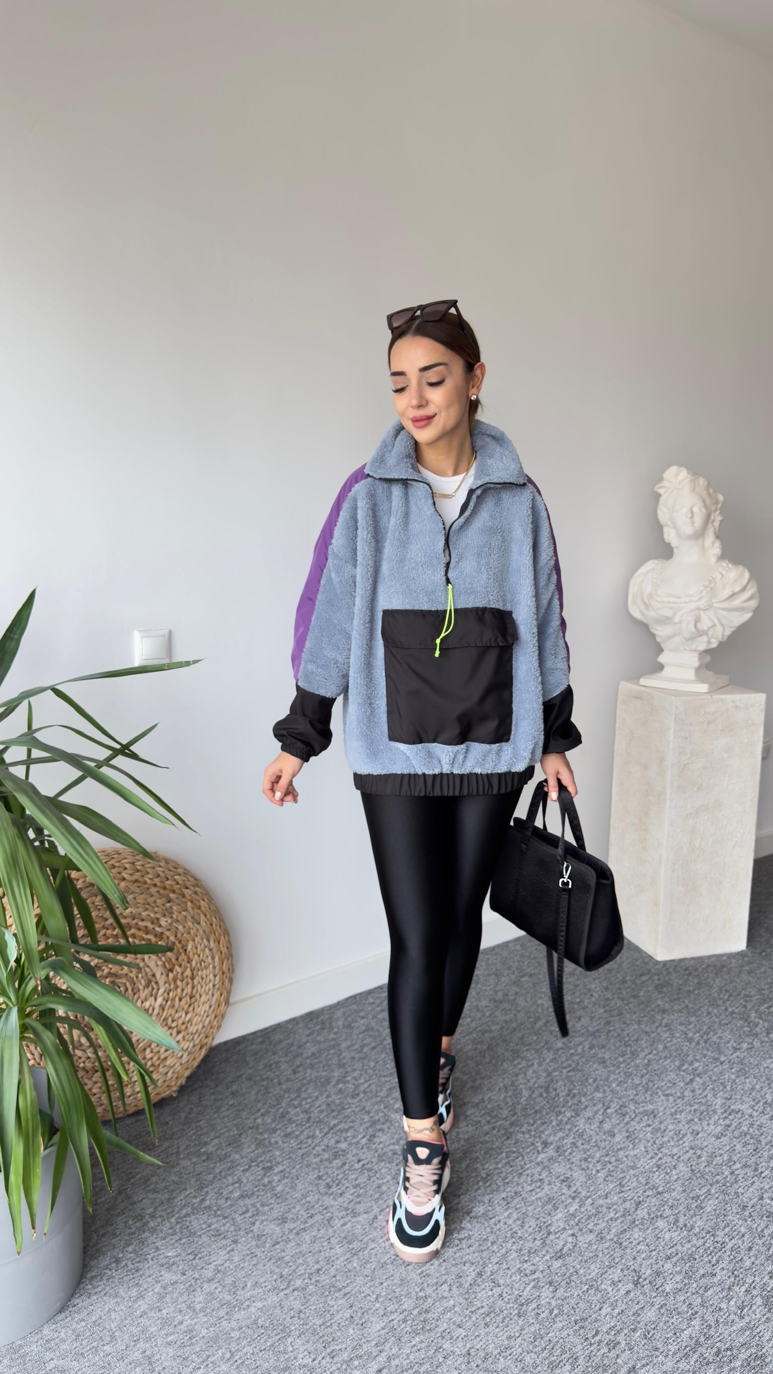 Kanguru Cep Detaylı Peluş Sweat