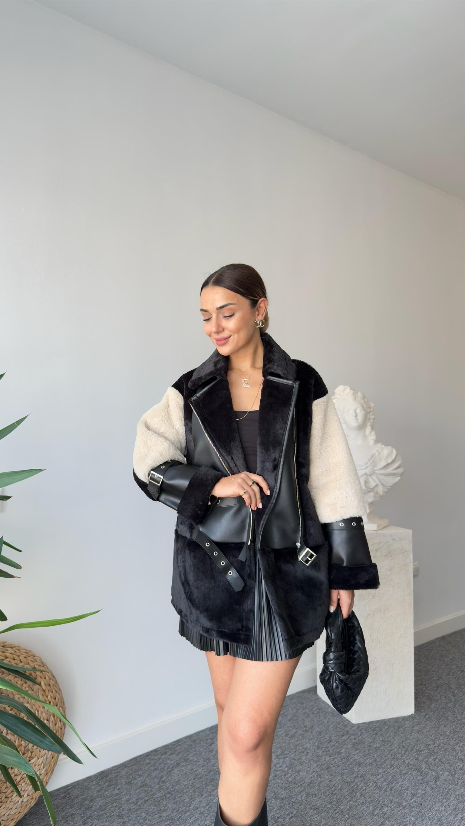 Cherva Tws Model Deri Detaylı Tasarım Peluş Mont