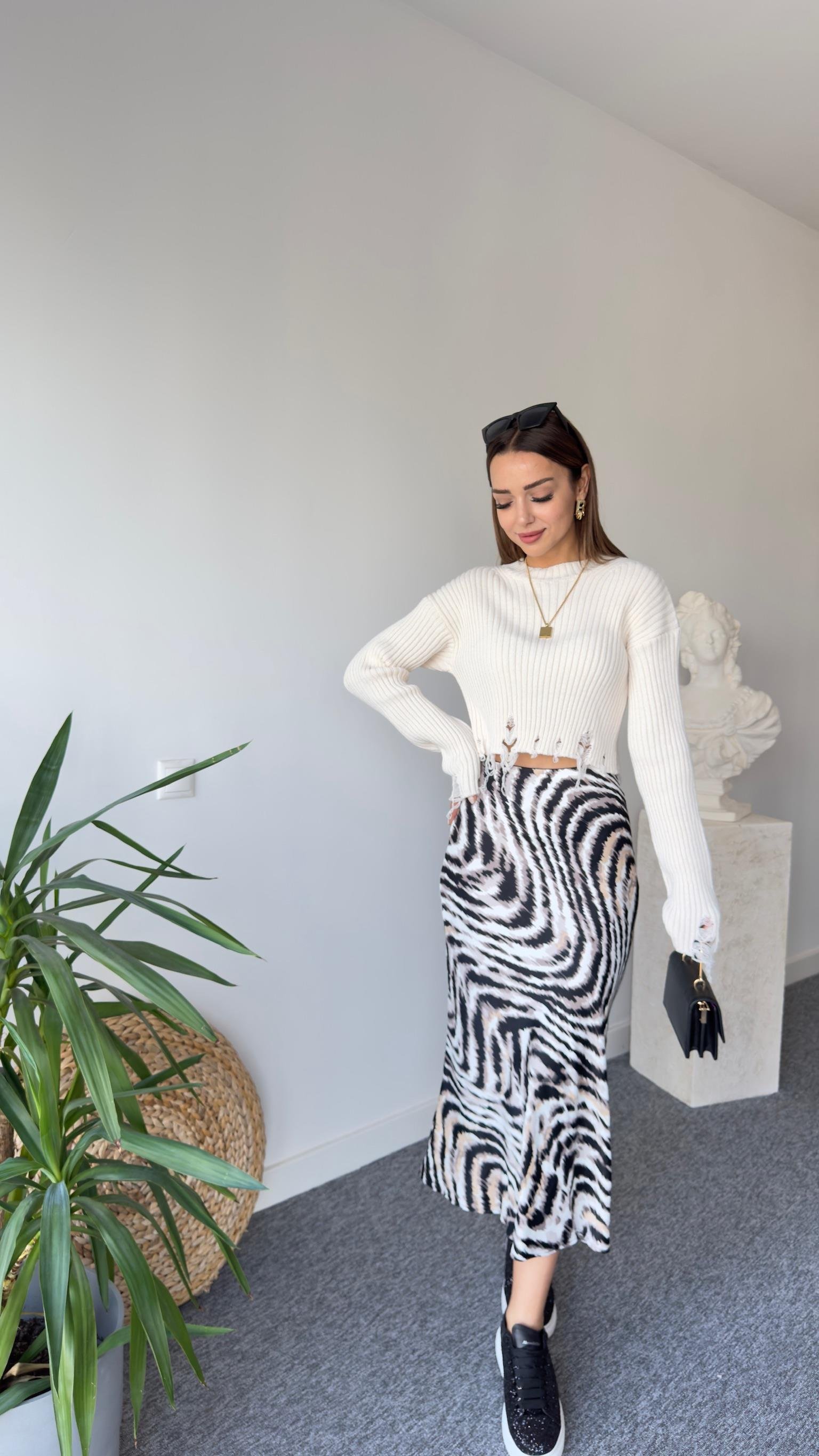 Tok Doku Zebra Desen Saten Etek