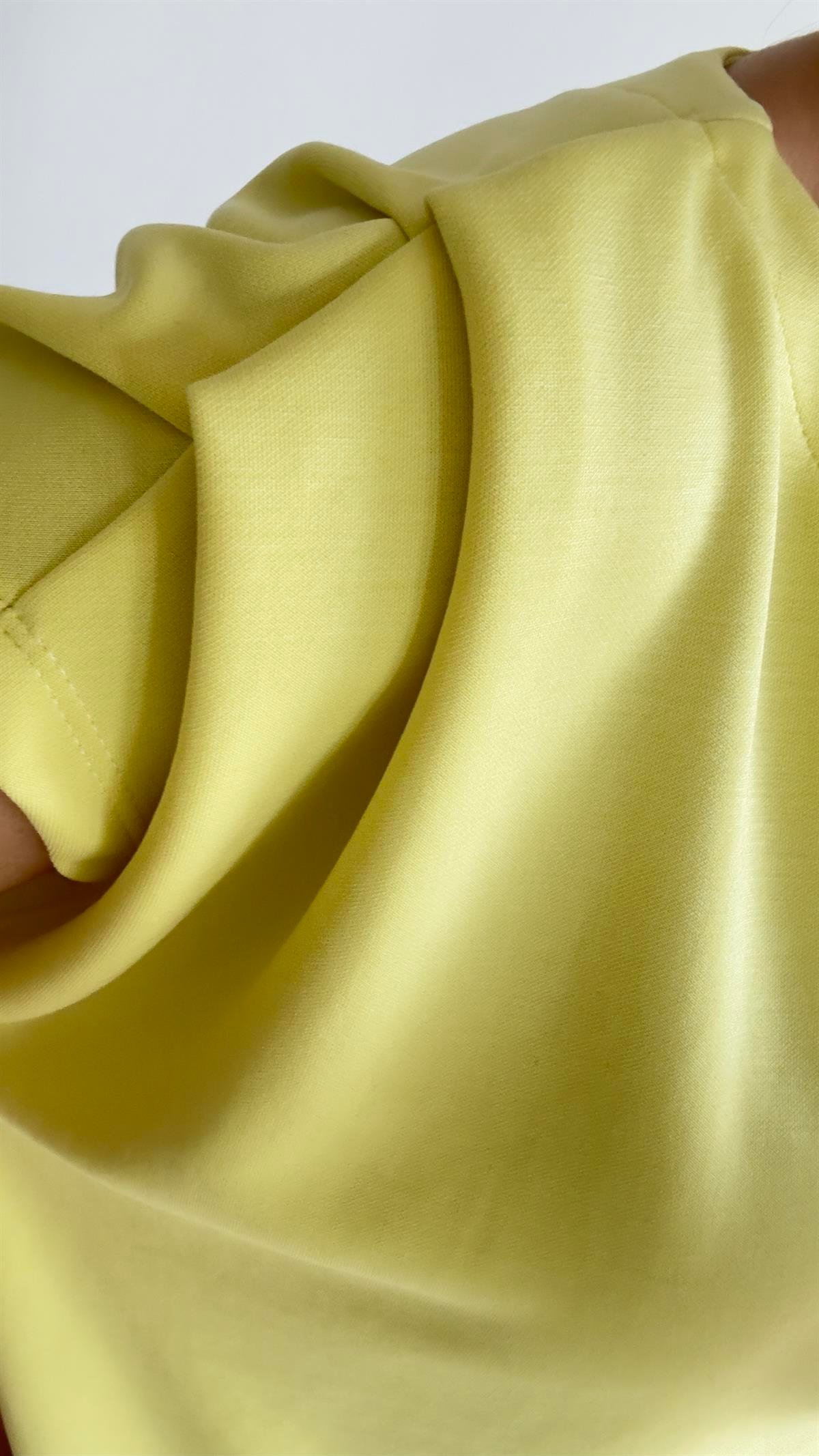 Sarı Kol Detaylı Tok Doku Modal Basic