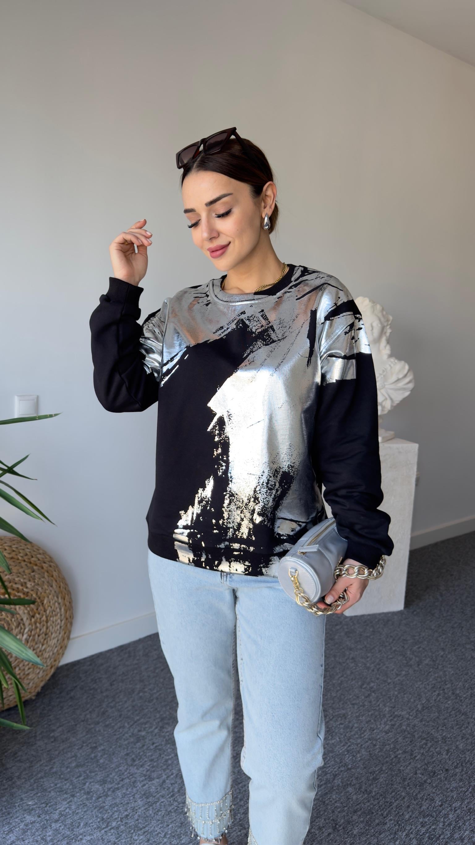 Carry Varaklı Siyah Sweatshirt